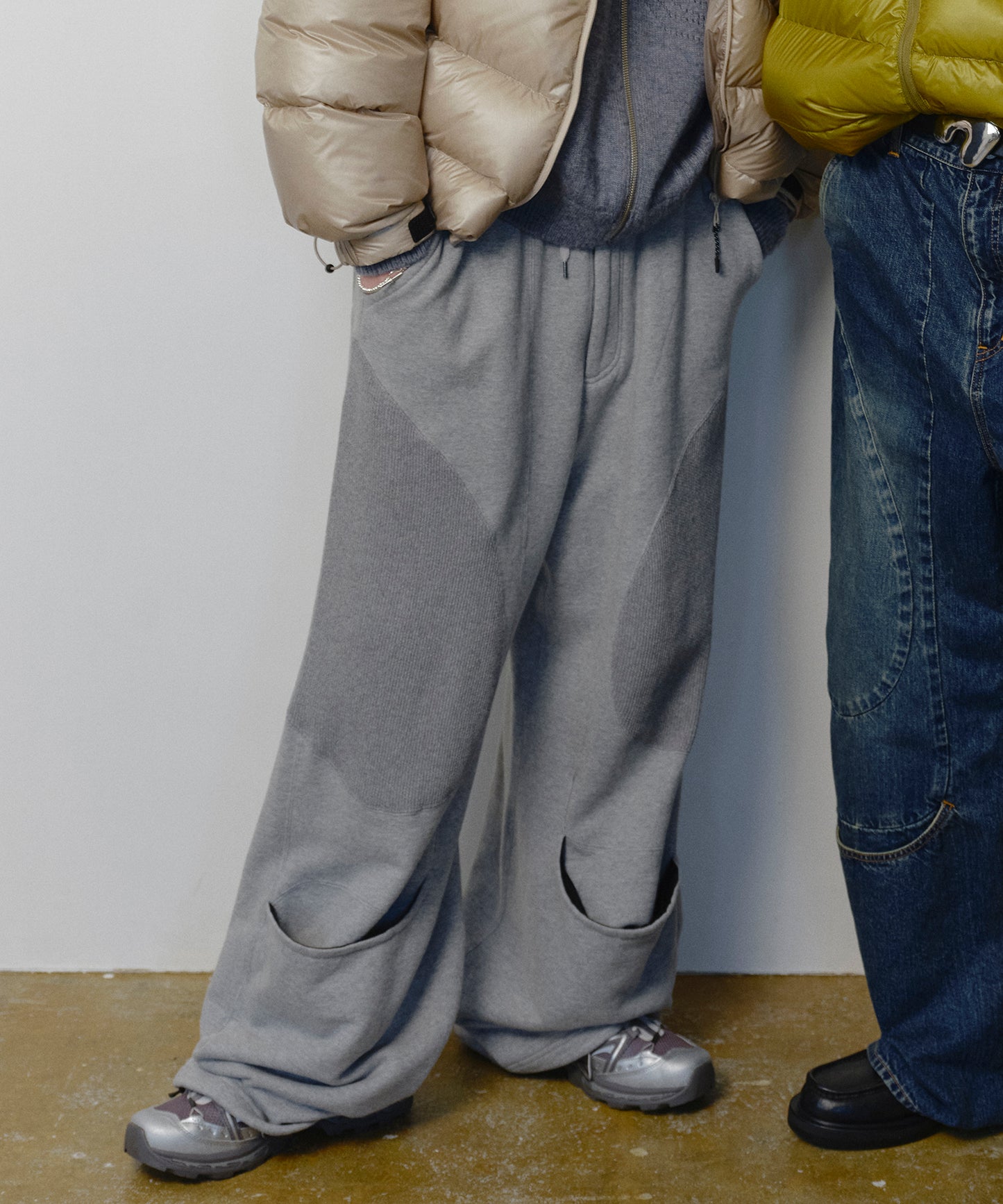 CURVE OVER SWEAT PANTS