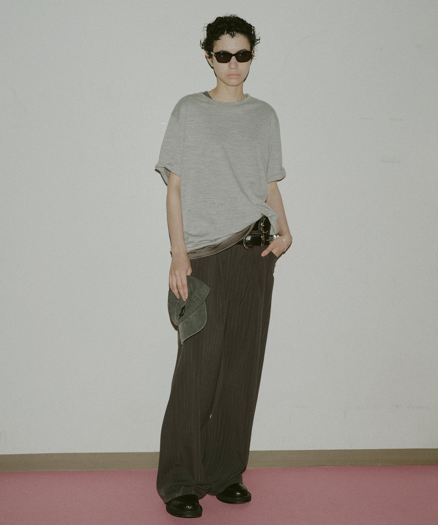 STRIPE WIDE ONE TUCK PANTS