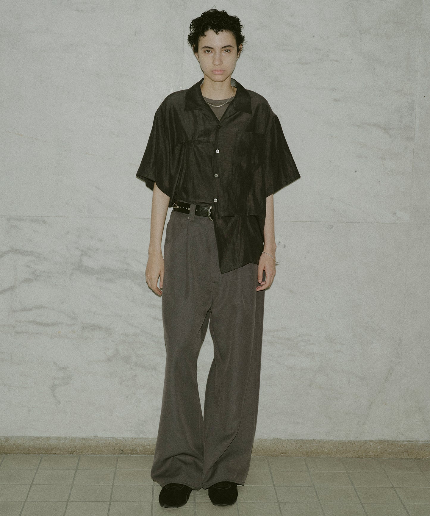 WIDE ONE TUCK STRAIGHT PANTS