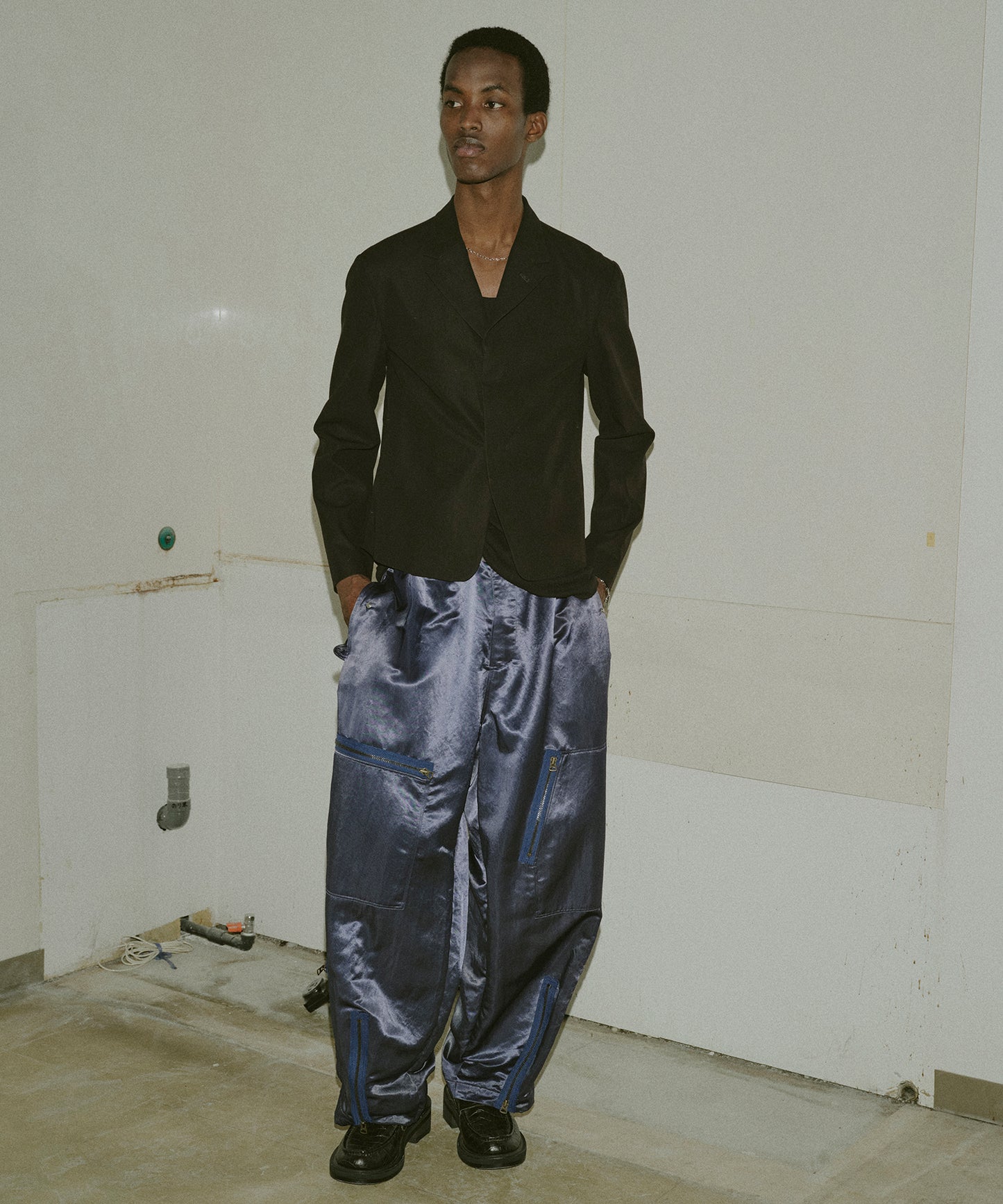 COMPACT TAILORED JACKET