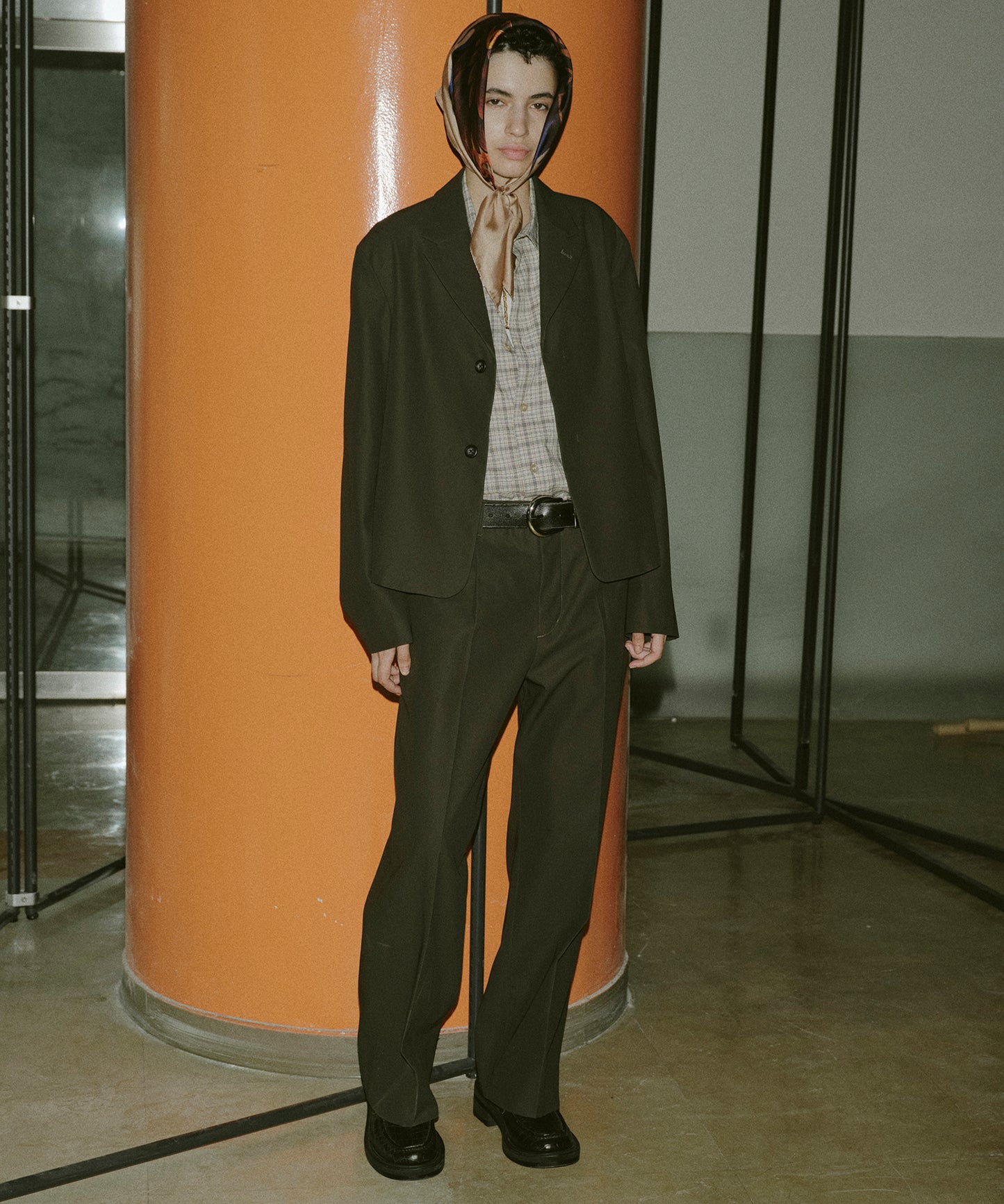 COMPACT TAILORED JACKET