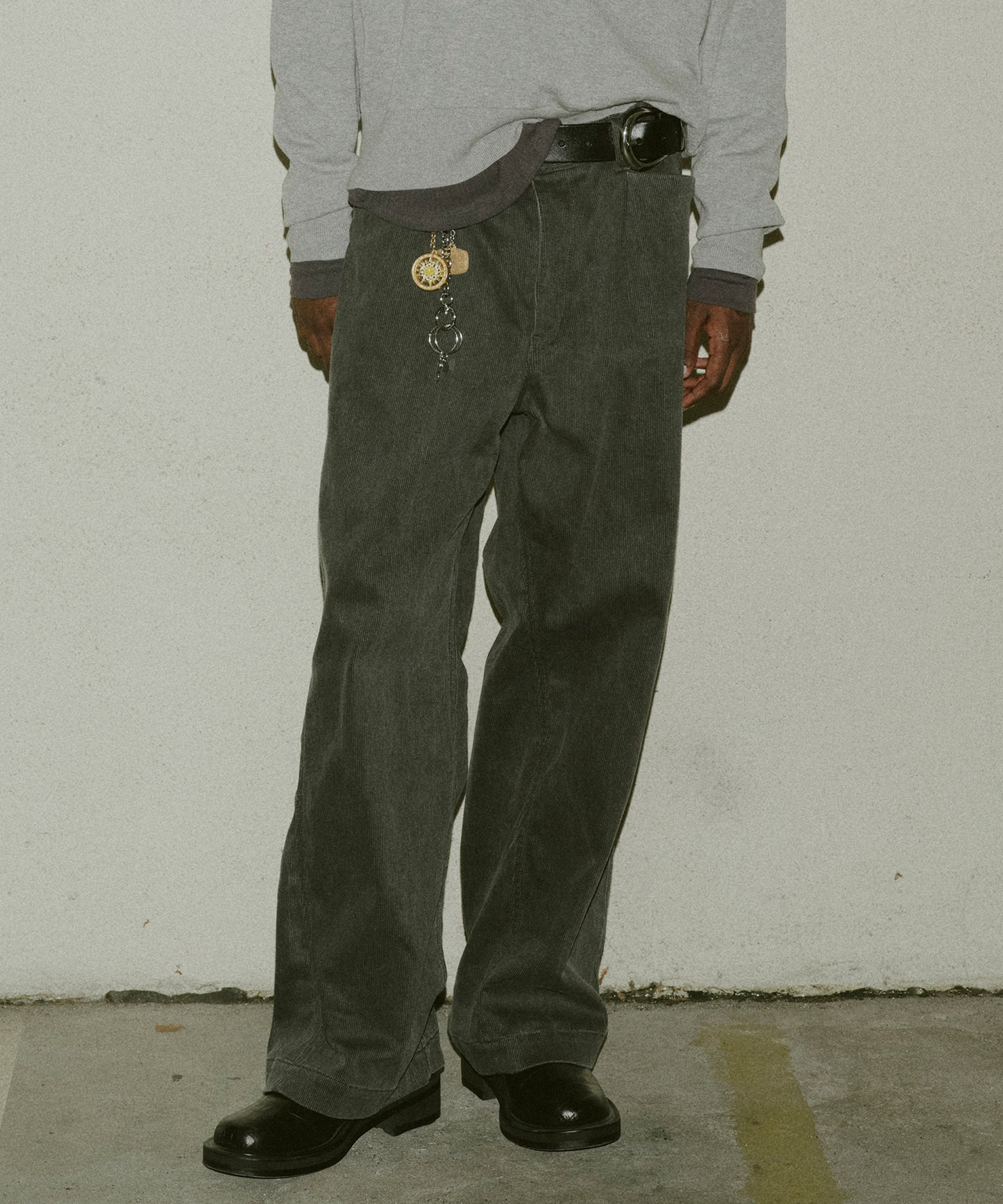 ONE TUCK FADE PIQUE PANTS
