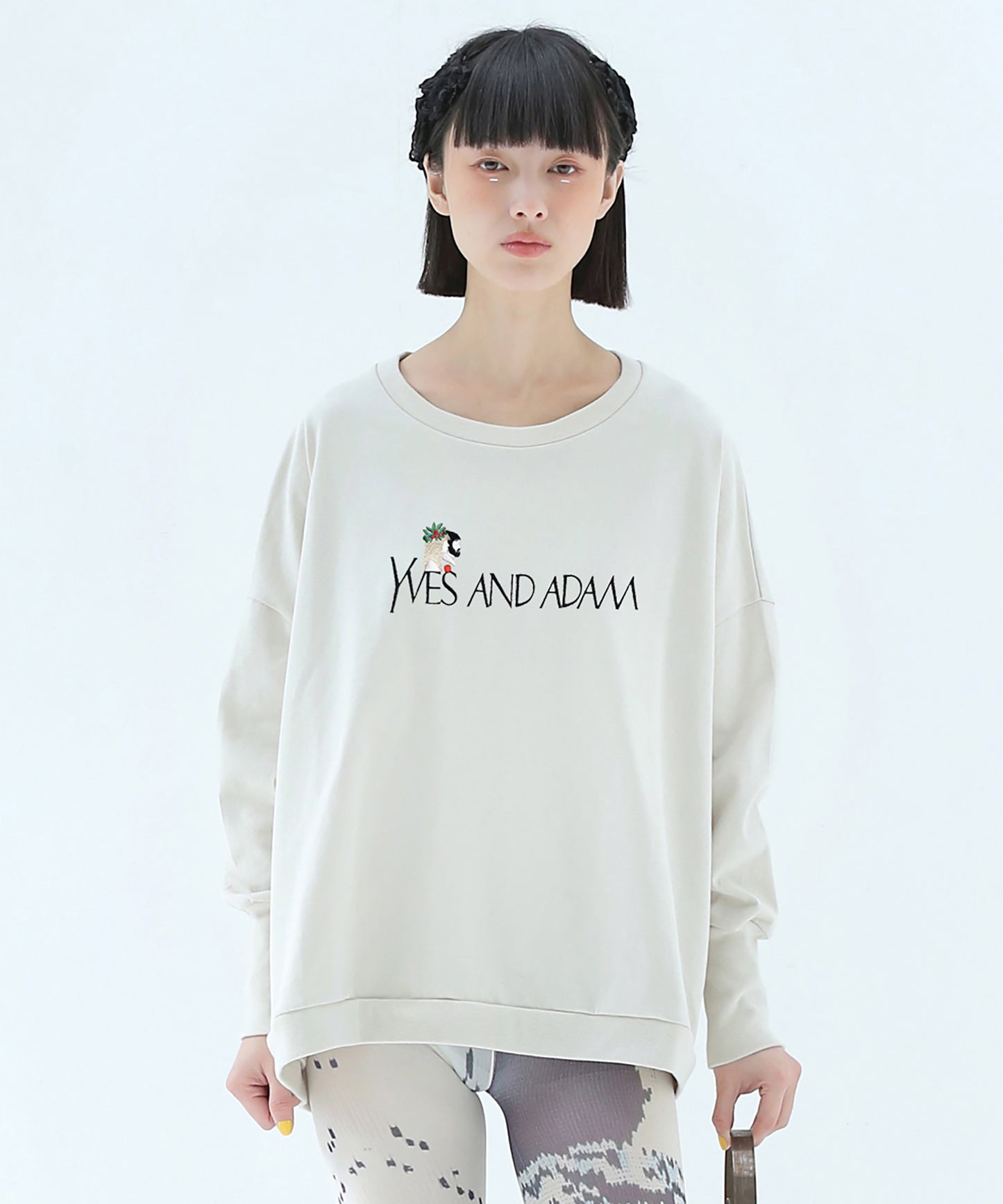 YVES AND ADAM Wide Pullover
