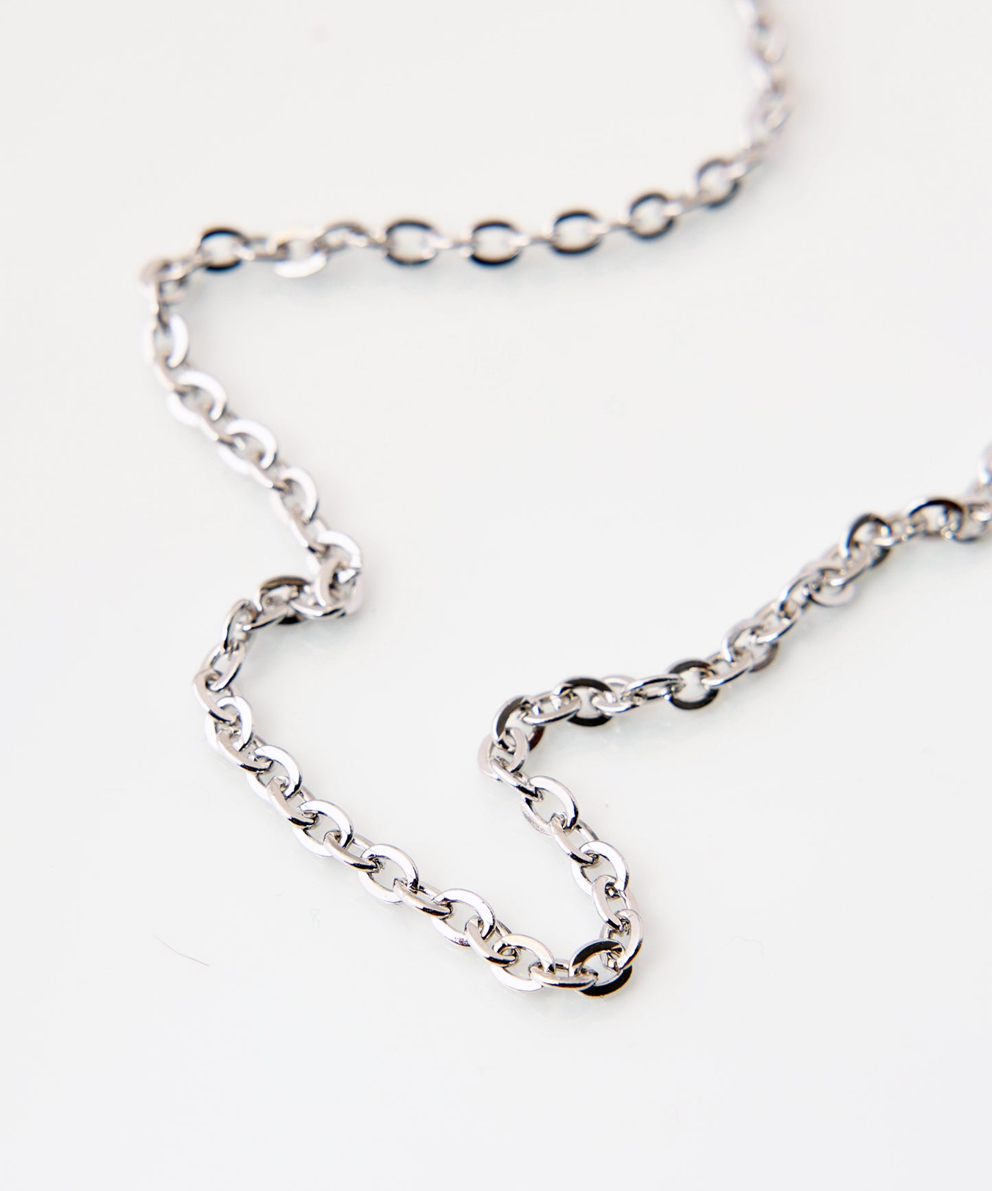 SWITCHING NECKLACE