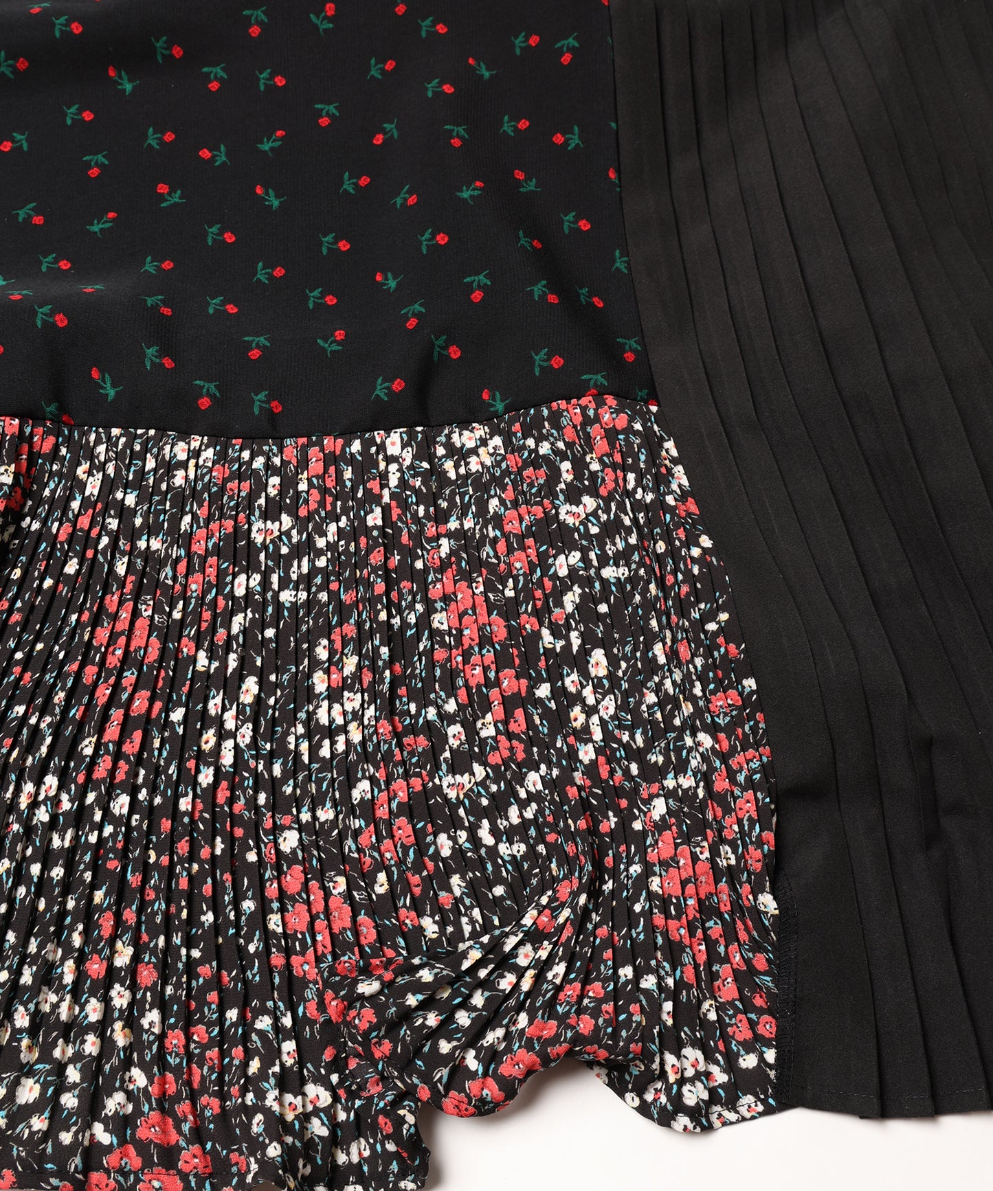 UNE UNE SHORT OP