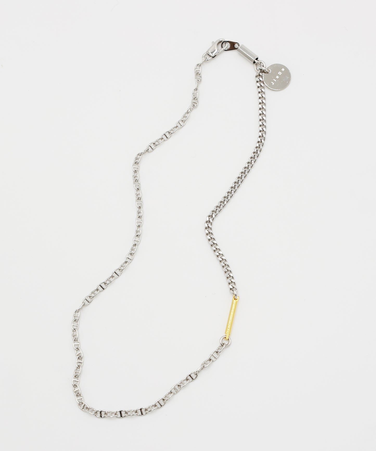 THIN SWITCHING NECKLACE