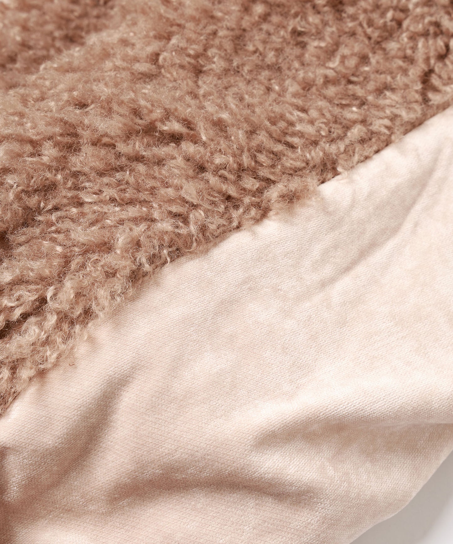 AIRY POODLE BLOUSON