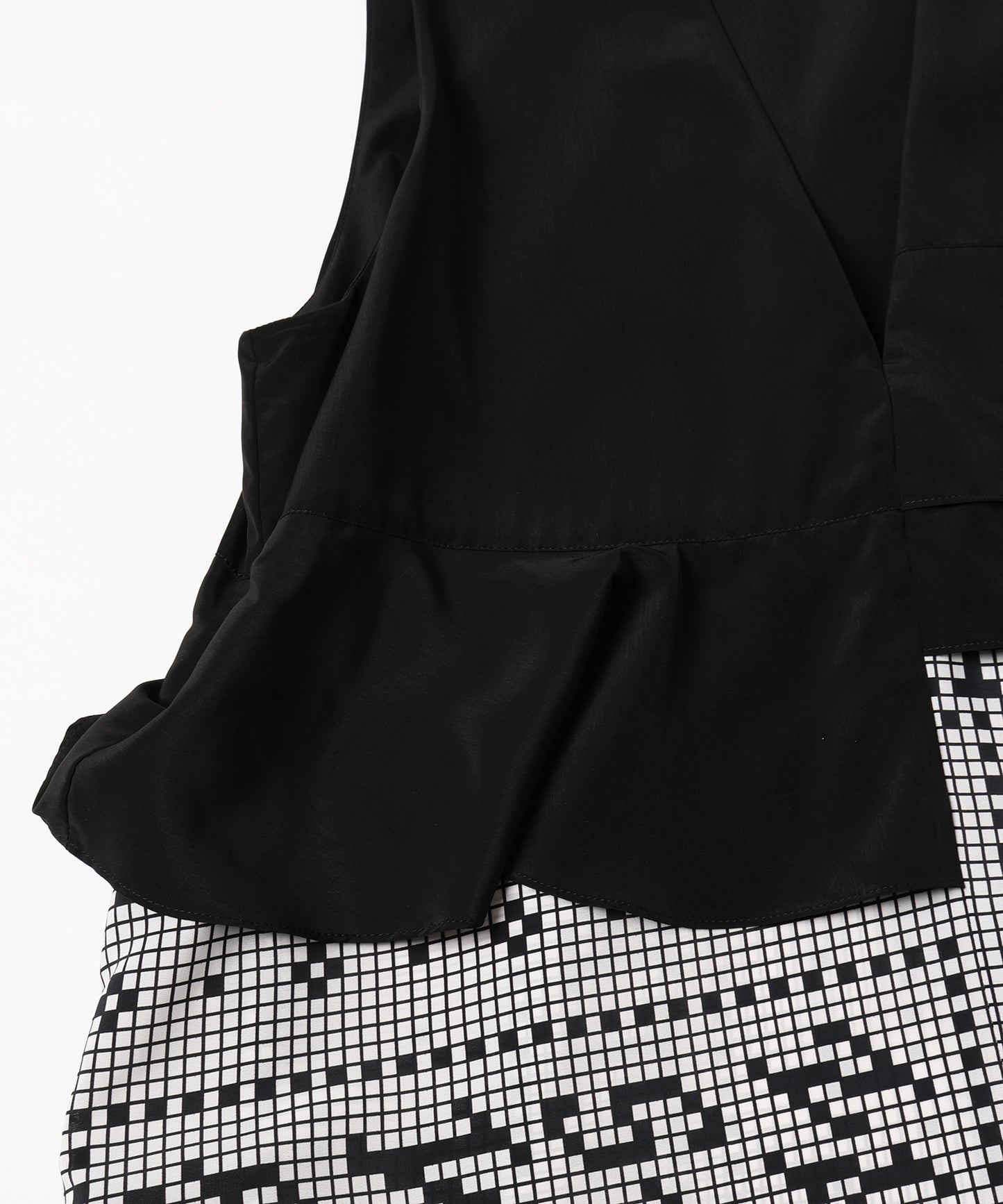 MOSAIC TILE GILET DRESS / モザイクタイルジレドレス