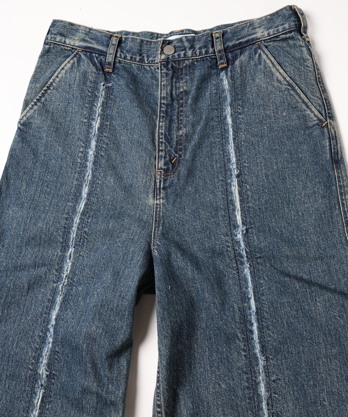 CUTTING WIDE DENIM