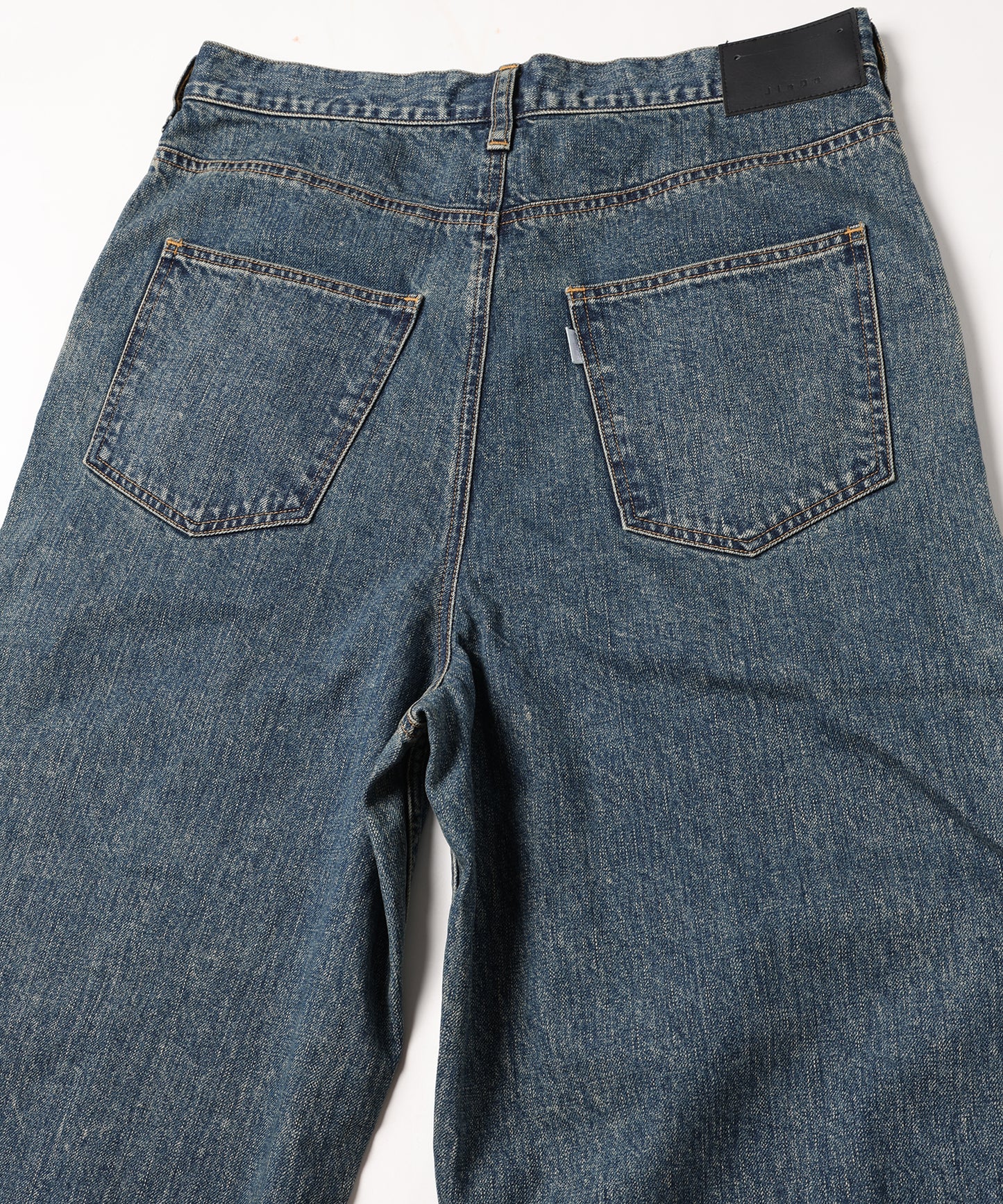 CUTTING WIDE DENIM