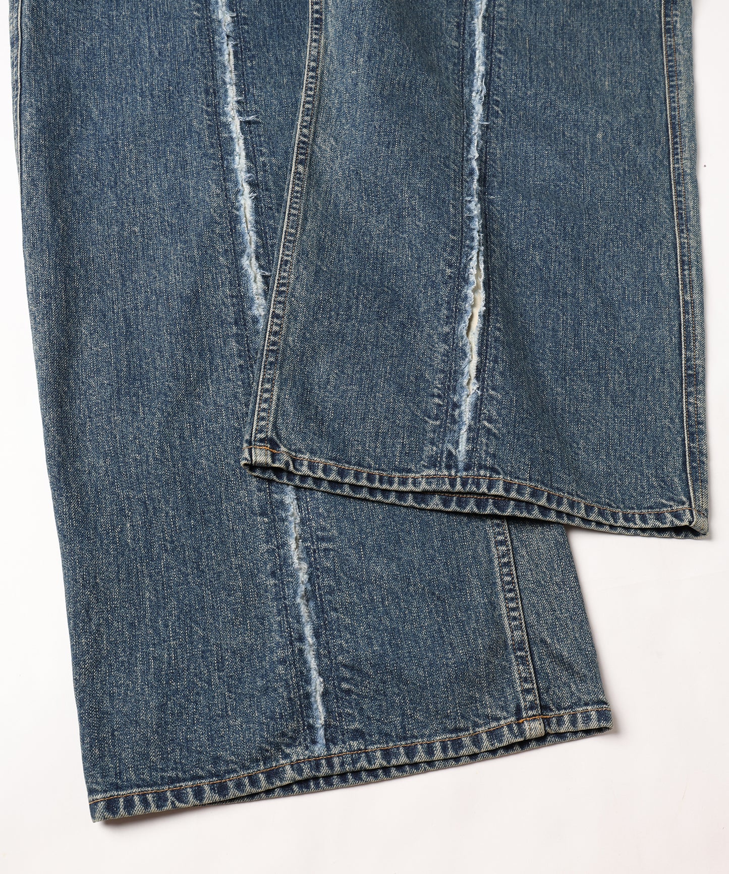 CUTTING WIDE DENIM