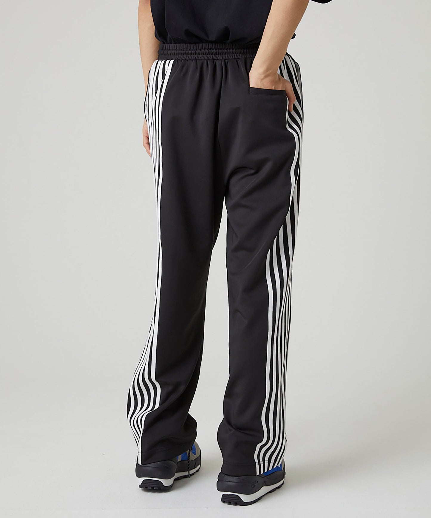 TRACK PANTS