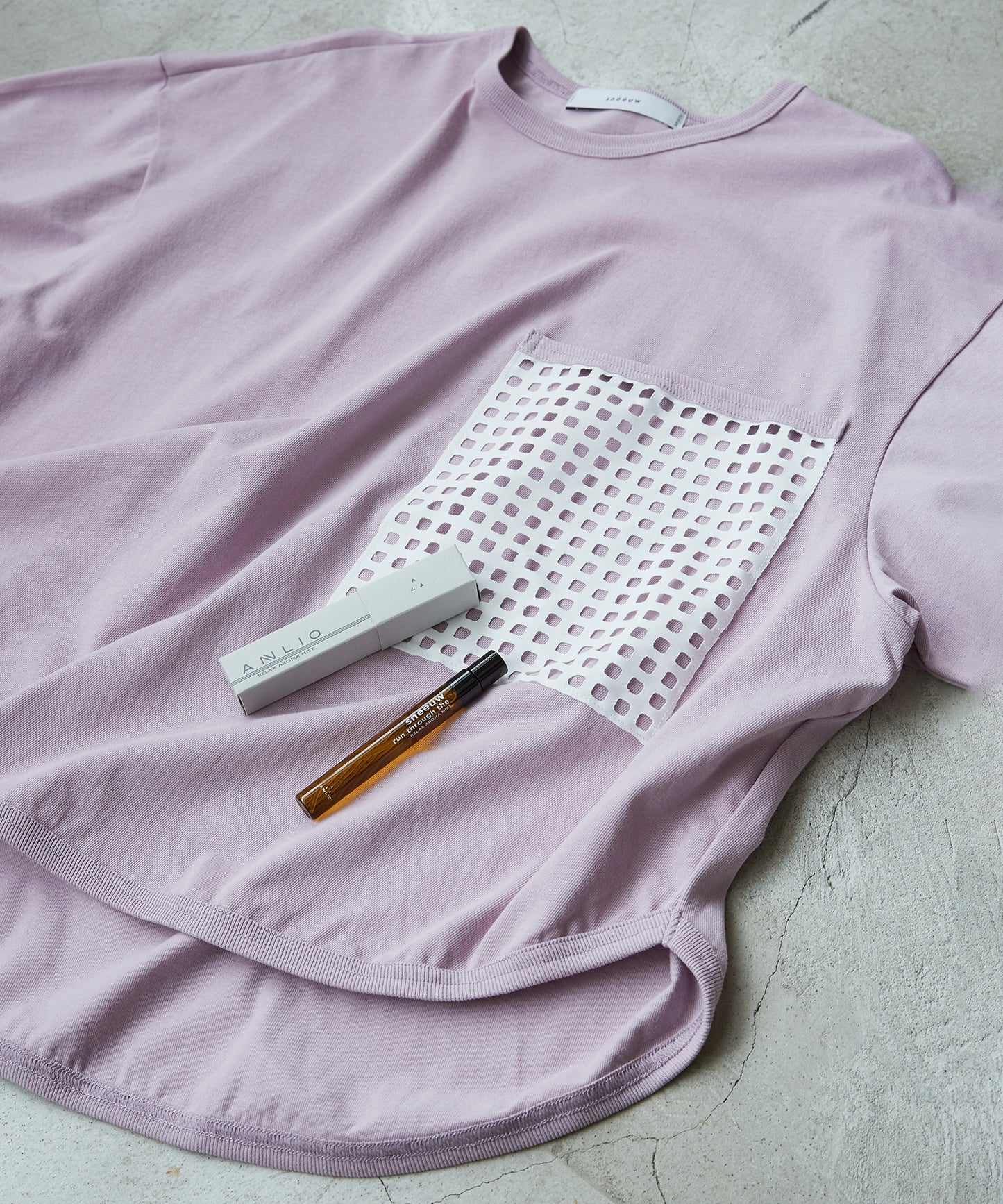 ANLIO × sneeuw グリットポケットTEE & MULTI USE AROMA SPRAY 「run through the forest」