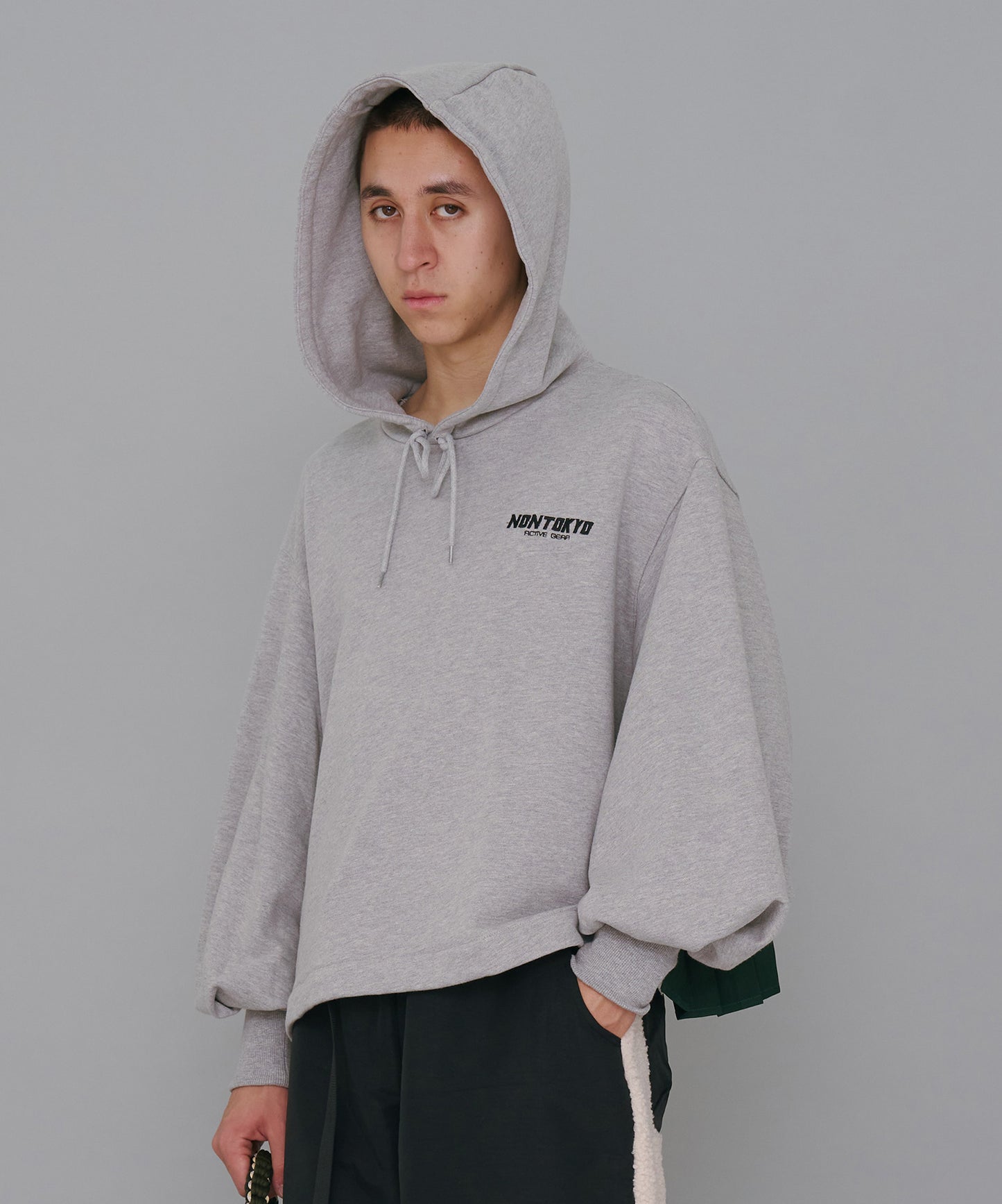 BACK PLEATS SWEAT PARKA