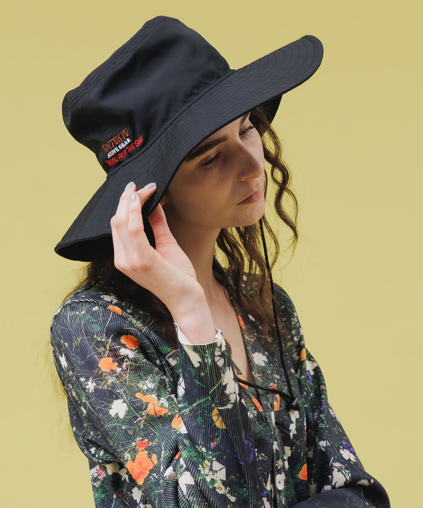 LONG BRIM HATfeat.NEW ERA