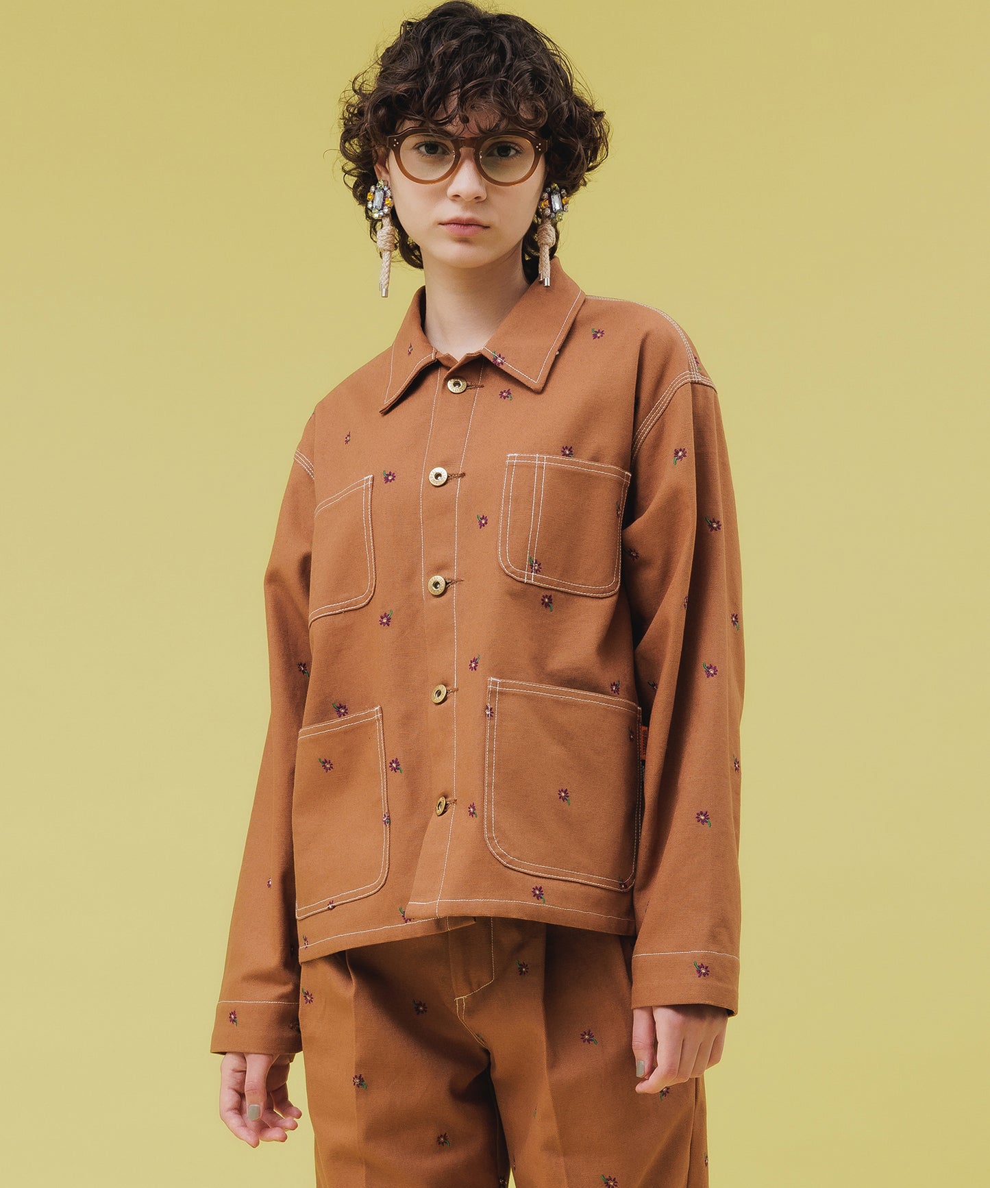 FLOWER EMBROIDERY COVERALLfeat.UNIVERSALOVERALL