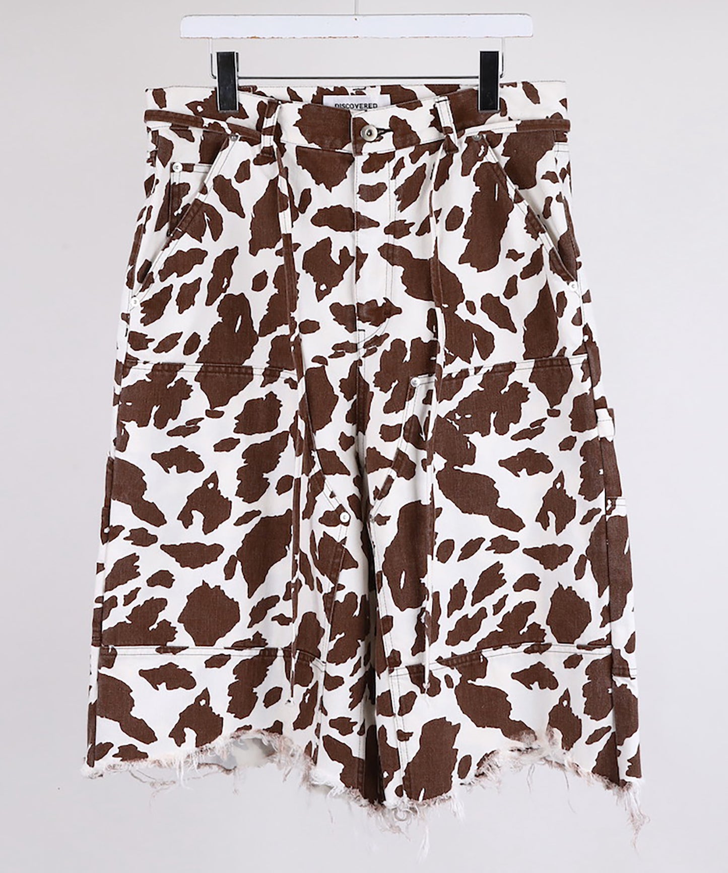COW PRINT DOUBLE KNEE SHORTS