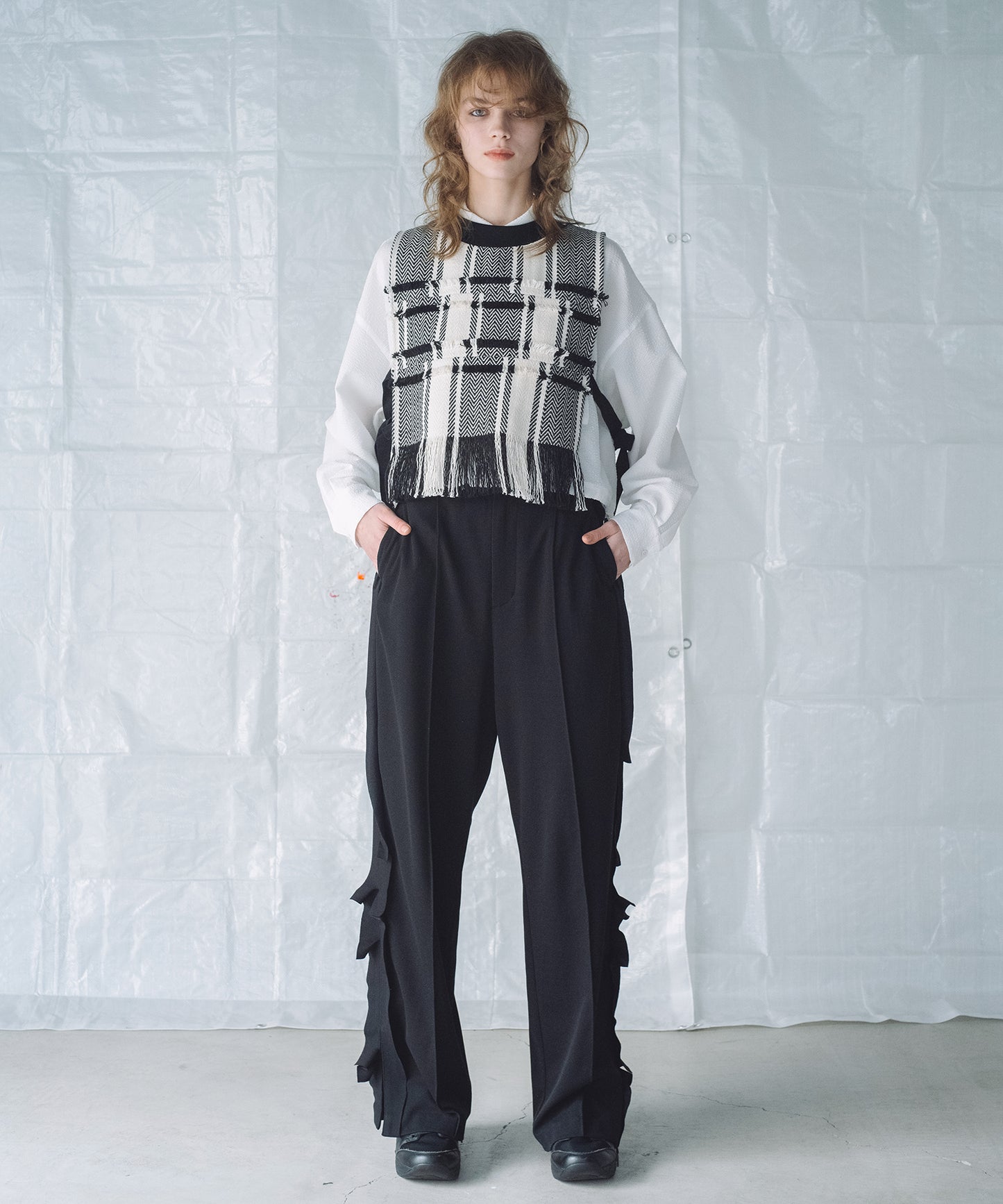 SQUARE FRILL PANTS / スクエアフリルパンツ