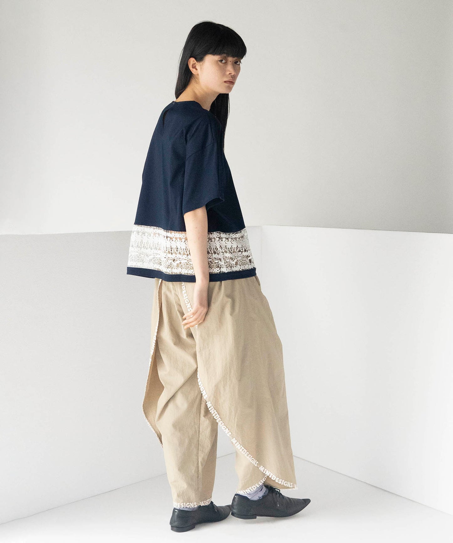 LACE OVAL PANTS