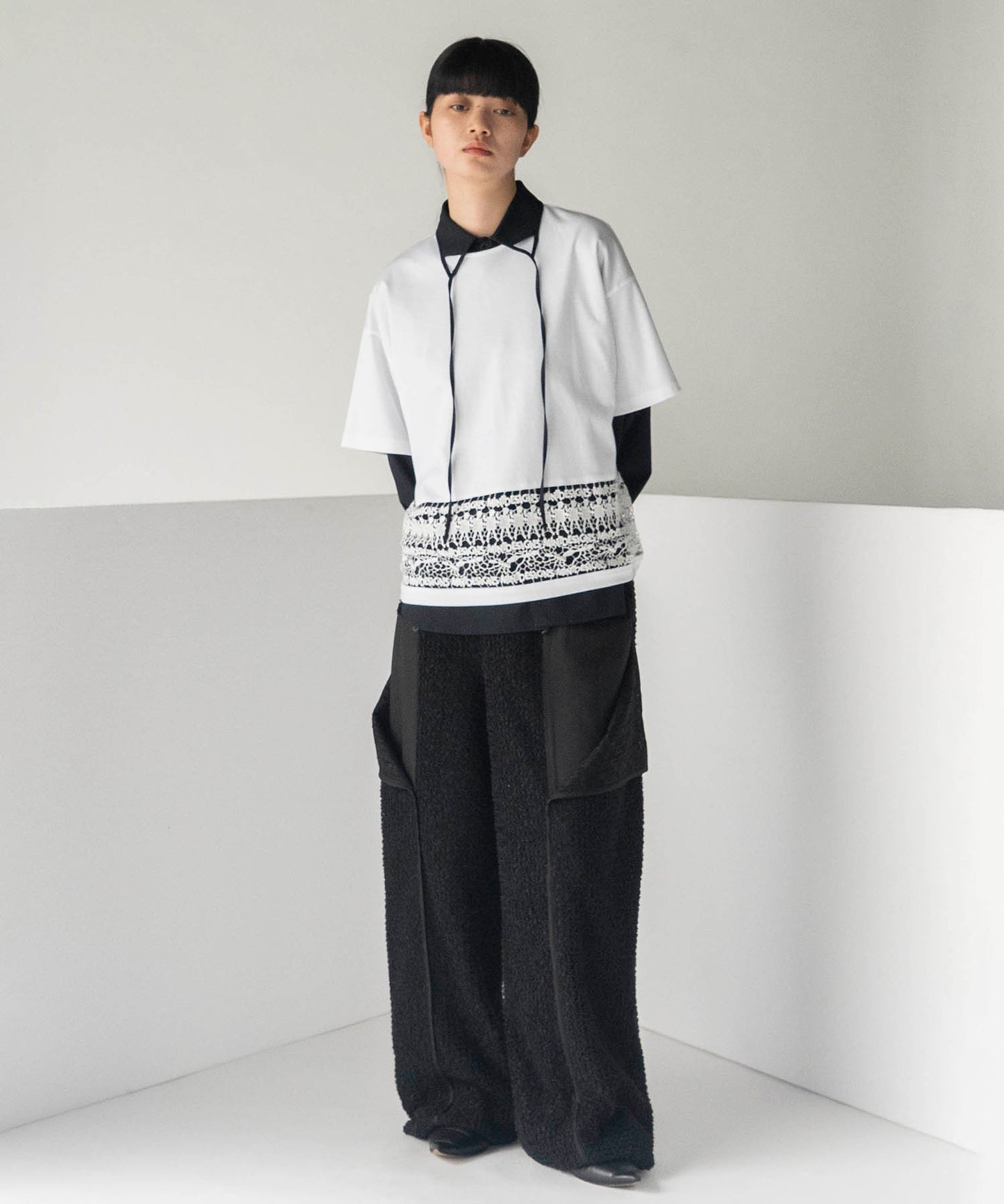 NEGATIVE SPACE COLLAR SHIRT