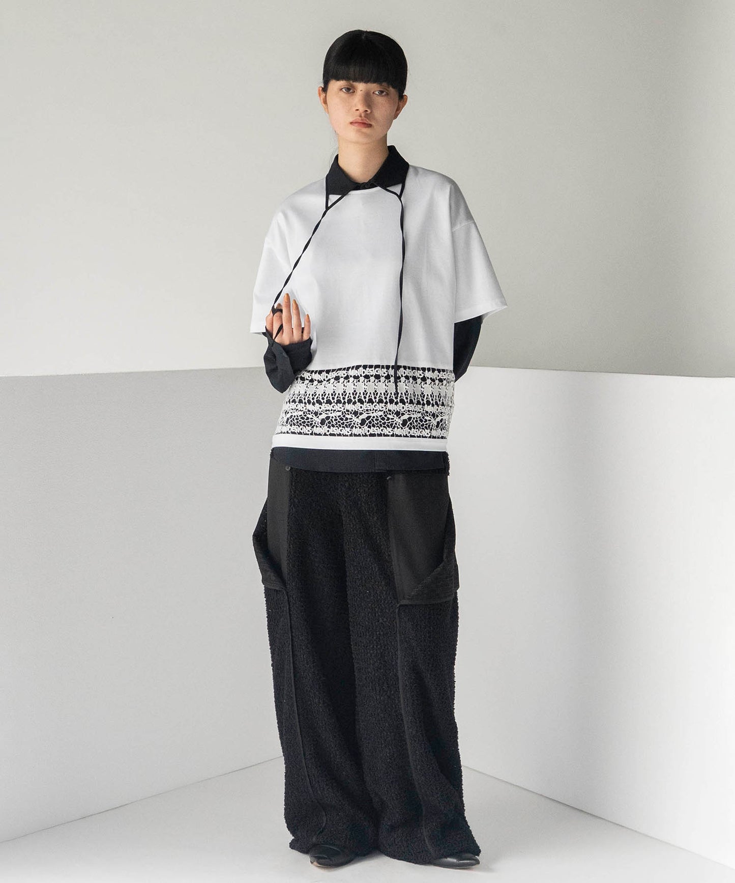 NEGATIVE SPACE COLLAR SHIRT