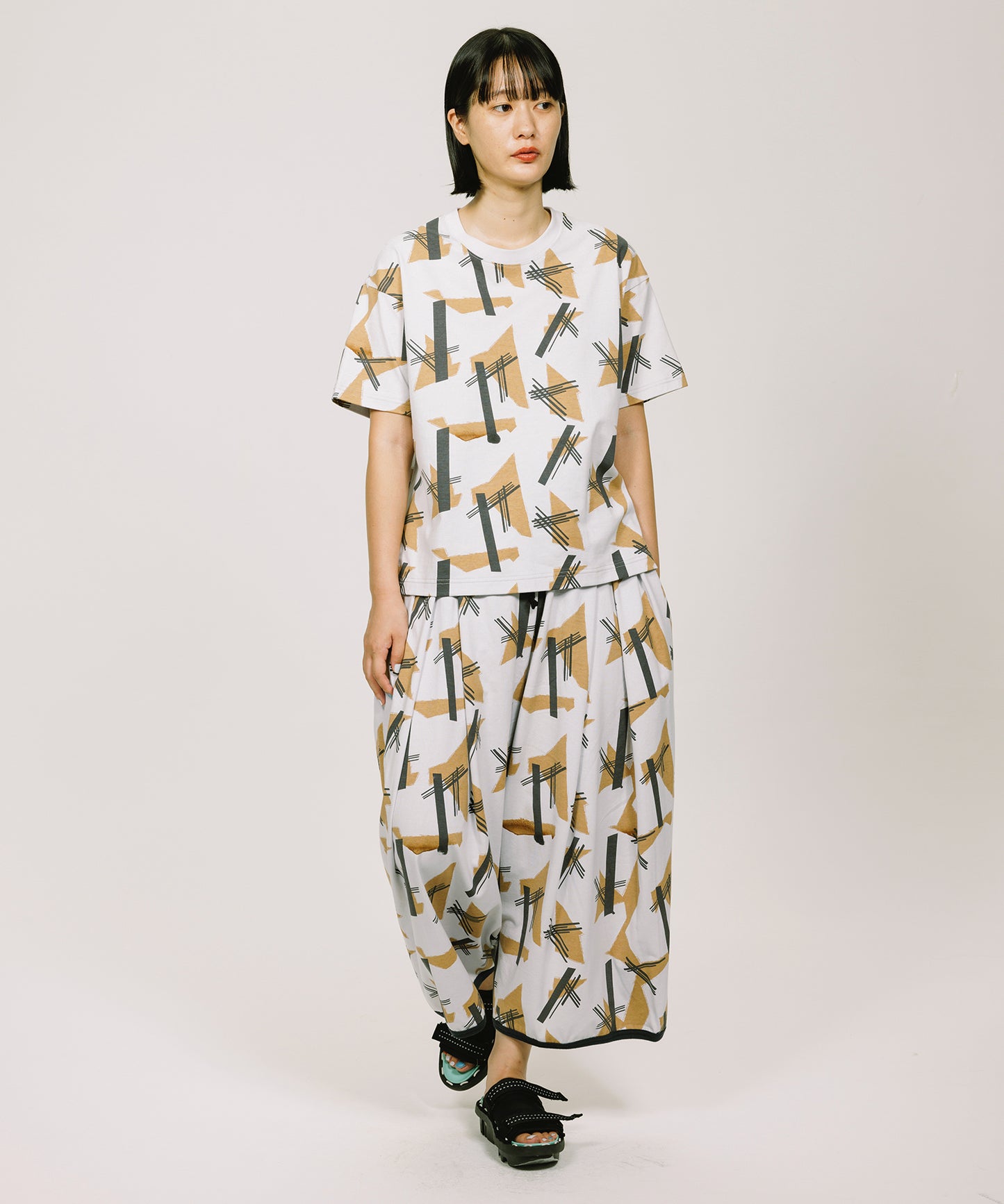 コンポジションTシャツ