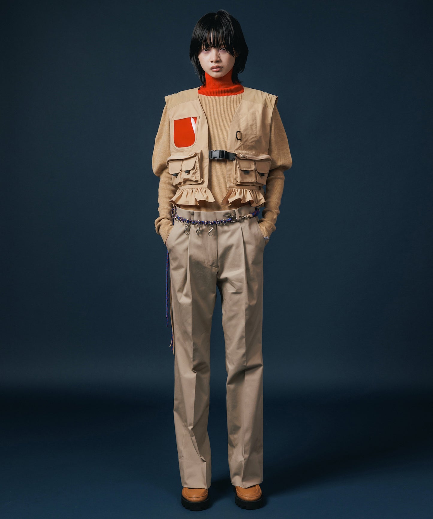 MULTIPOCKET FRILLVEST