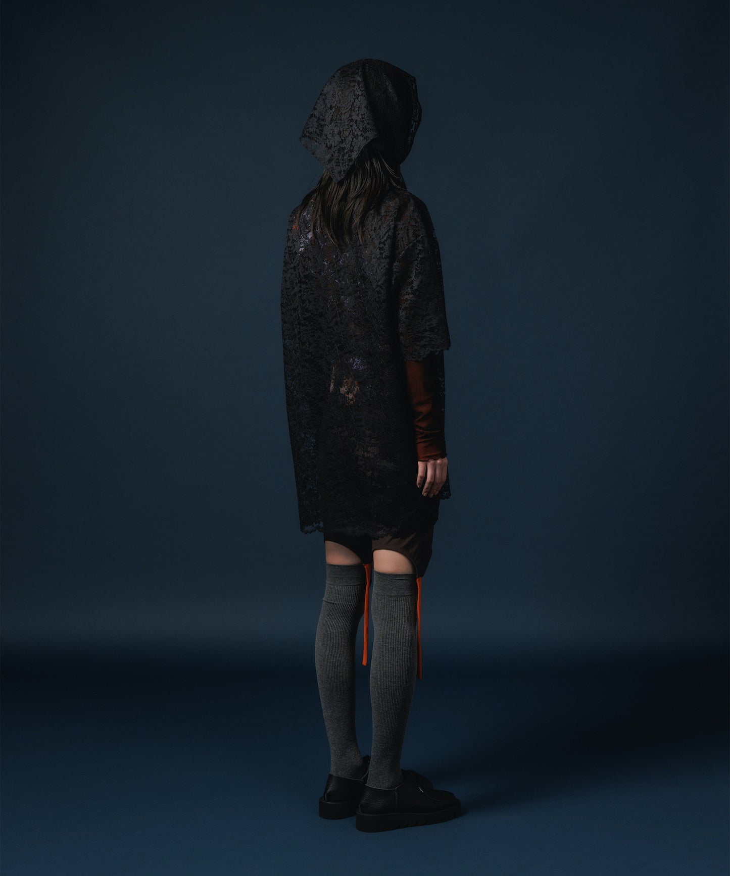 LACE HALF SLEEVE SHIRT & LACE SCARF