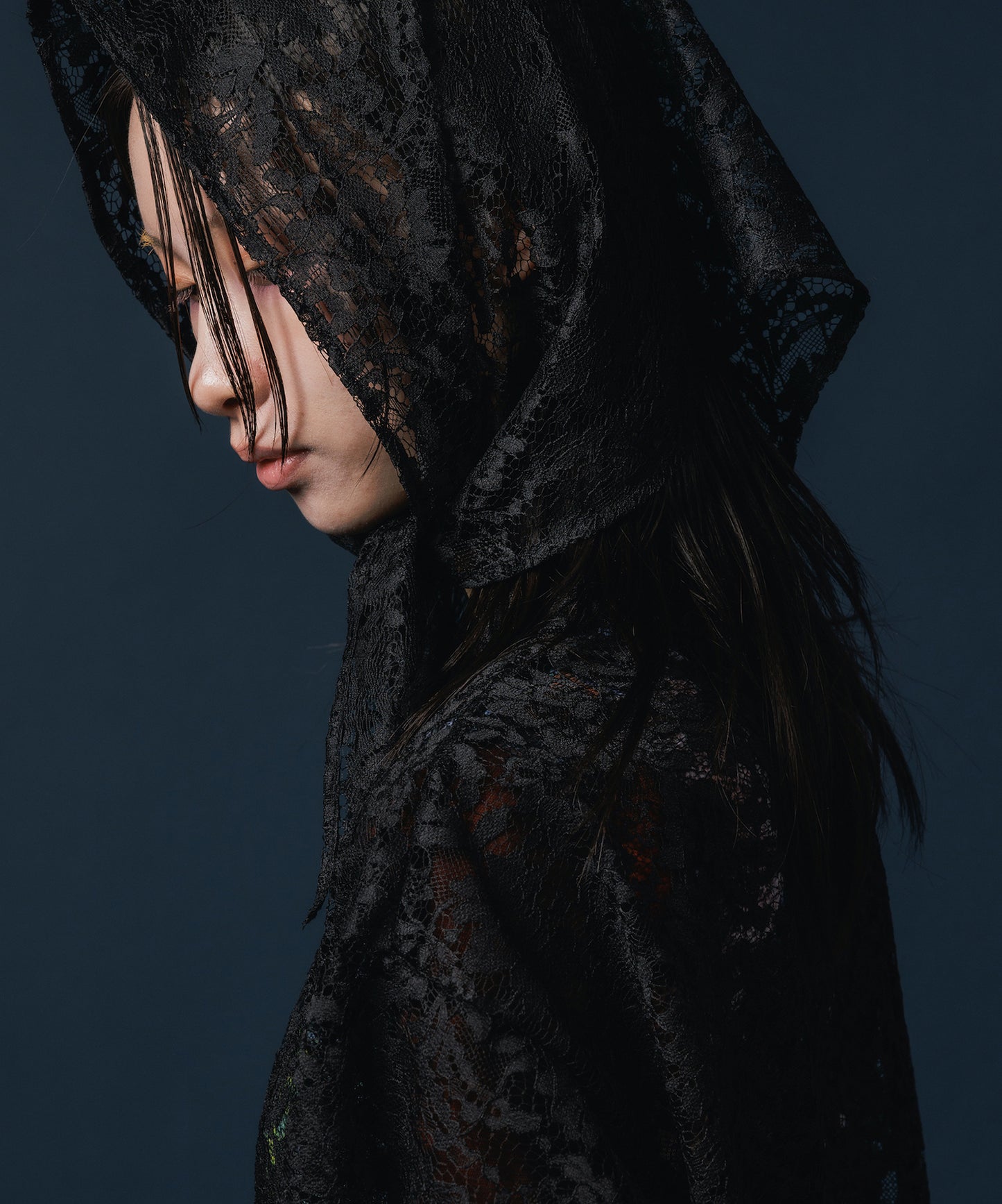LACE HALF SLEEVE SHIRT & LACE SCARF