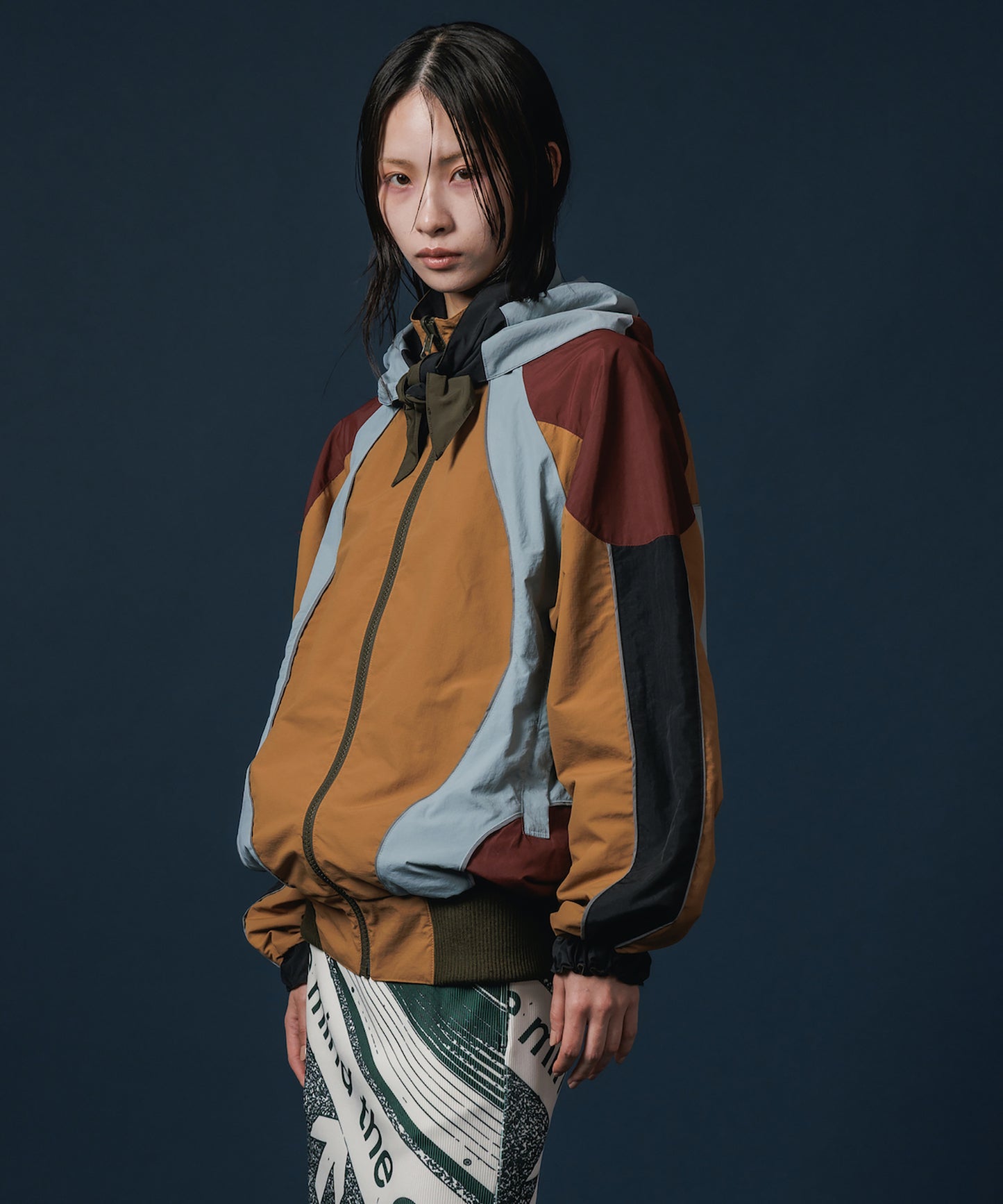 REVERSIBLE SWITCHING BLOUSON & SCARF