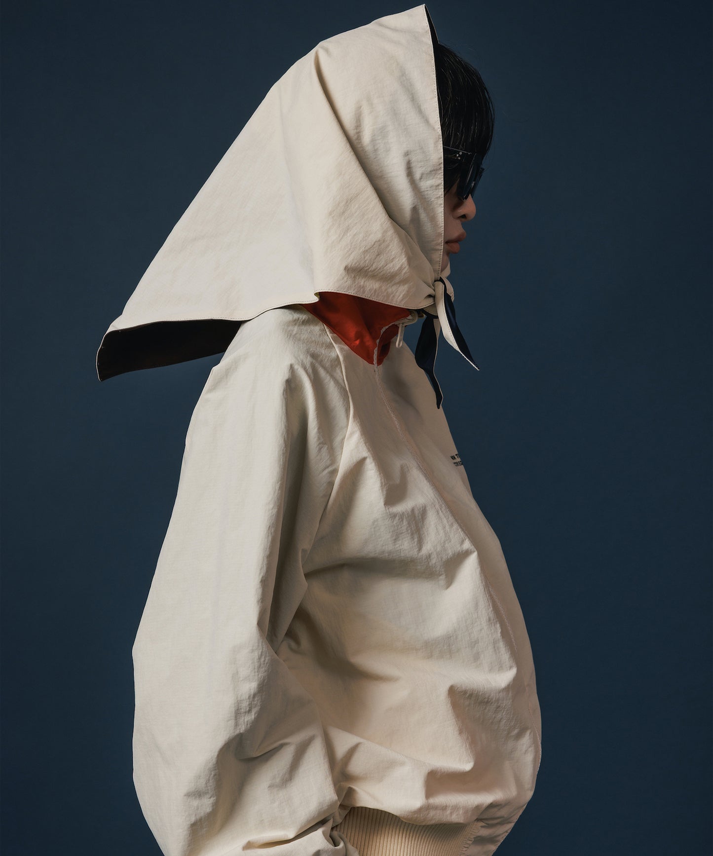 REVERSIBLE SWITCHING BLOUSON & SCARF