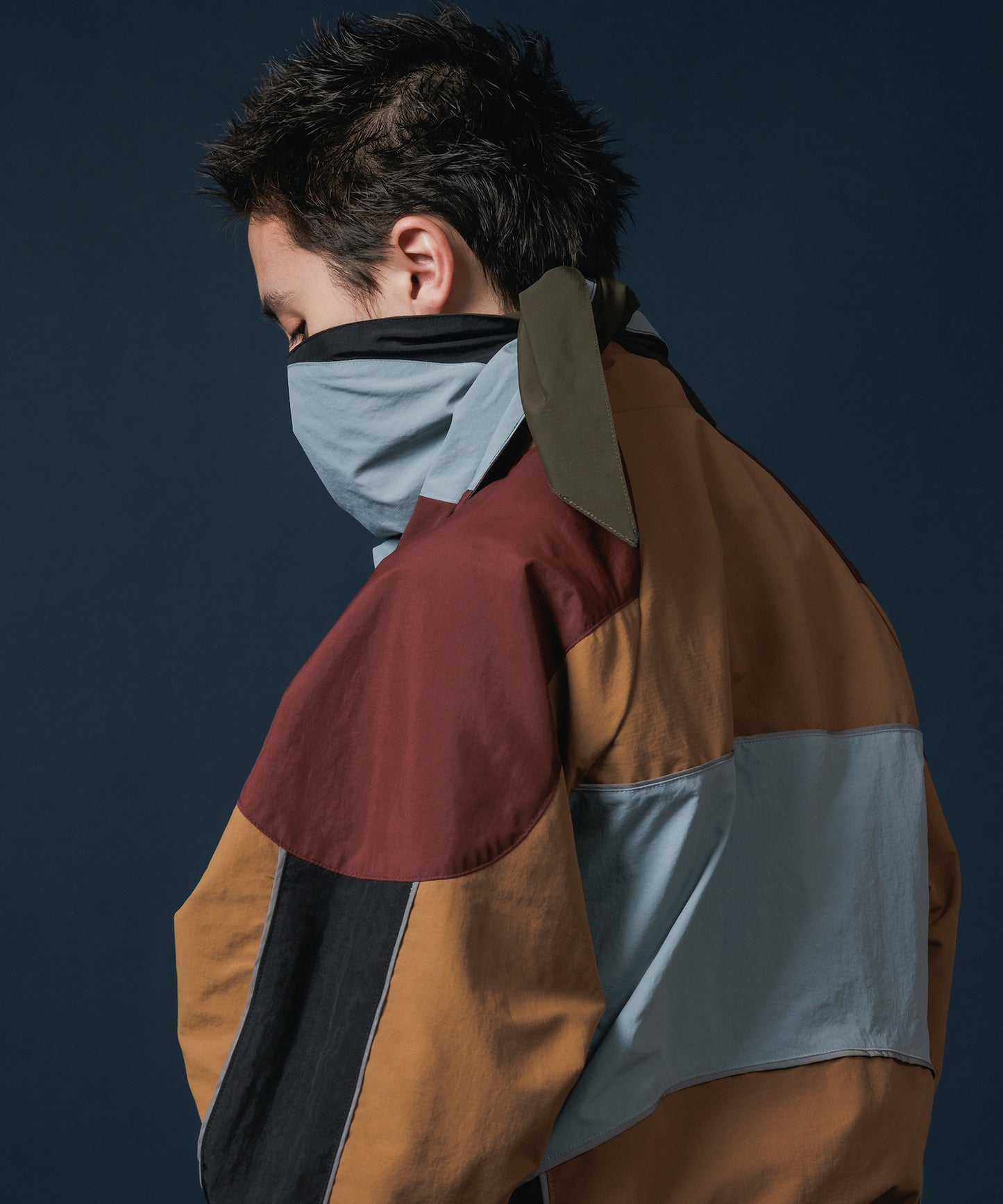 REVERSIBLE SWITCHING BLOUSON & SCARF