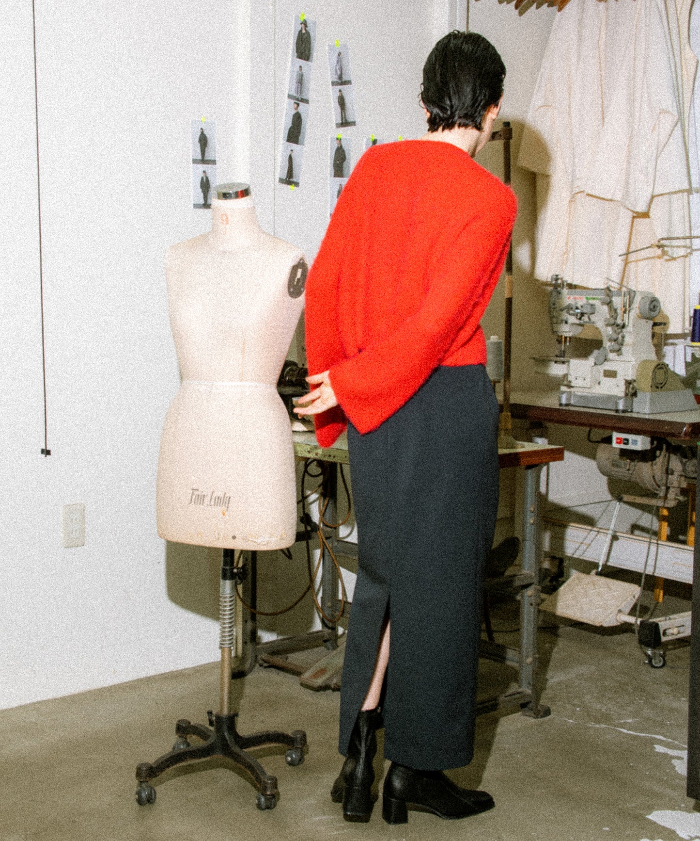 gabardine tuck pencil skirt