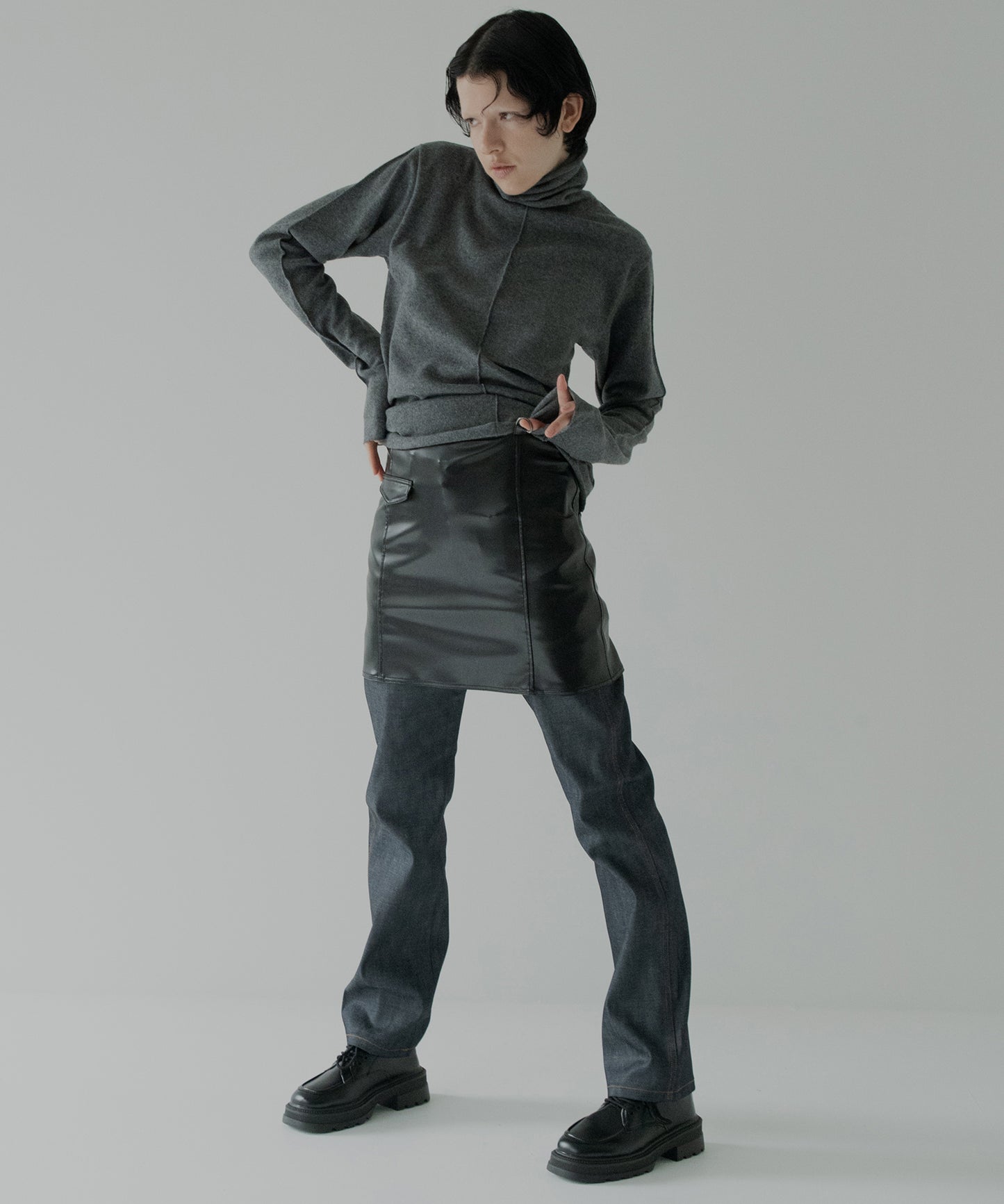 soft wool t-neck knit