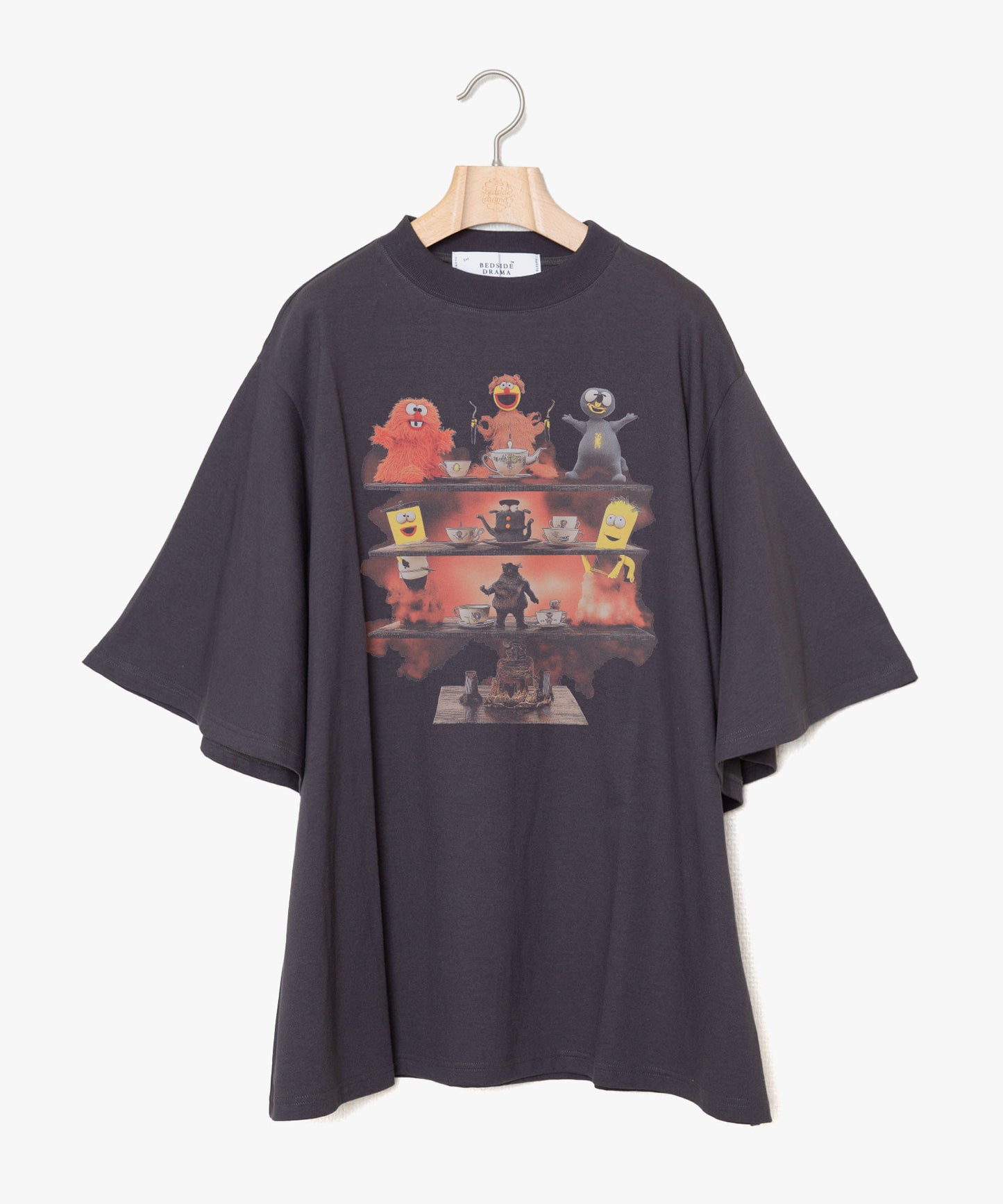 Arts Flare Tee 【Strange 】