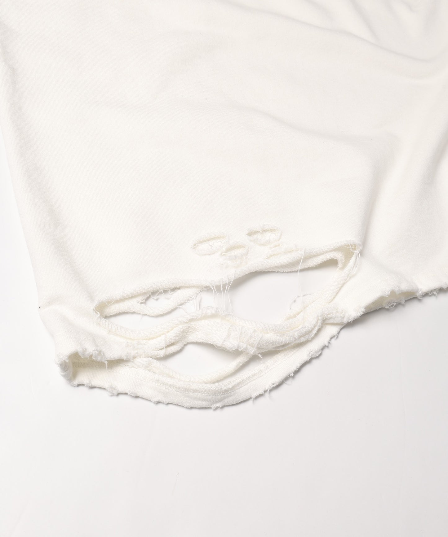 LOOPING DAMAGE SWEAT