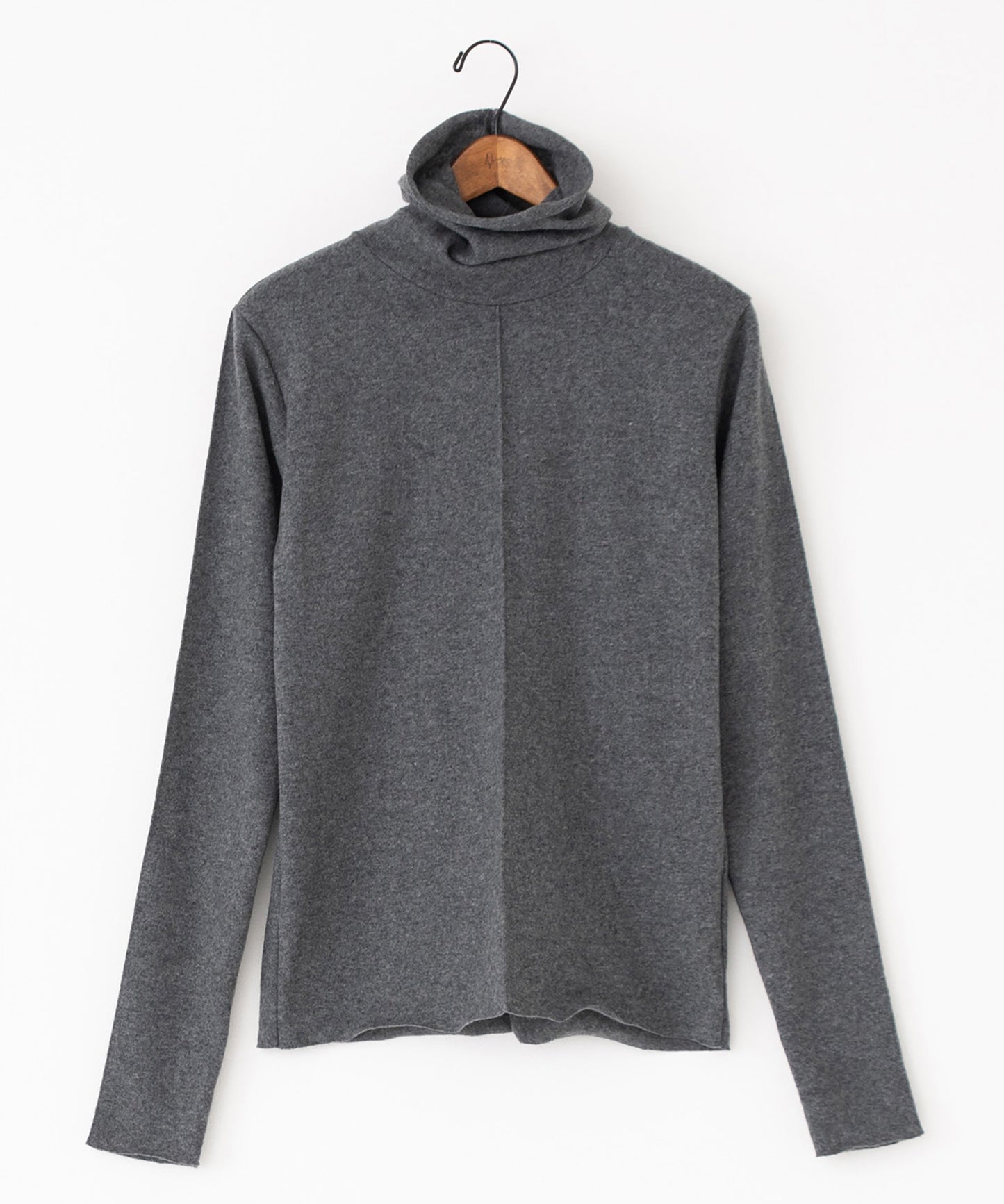 soft wool t-neck knit