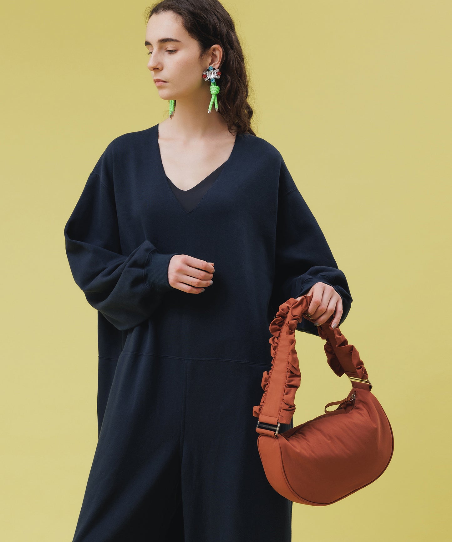 GATHER HANDLE BAG
