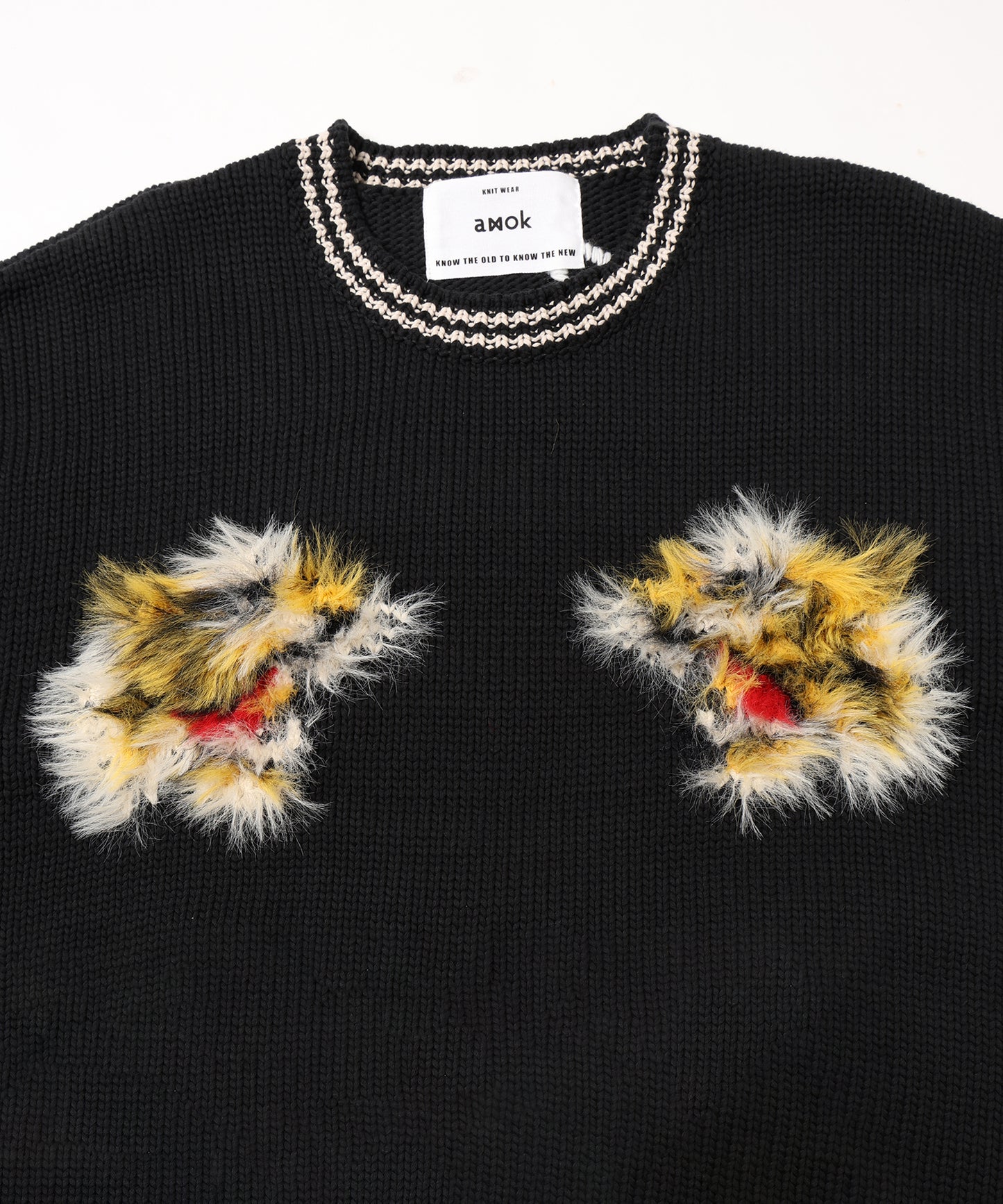 TIGER KNIT