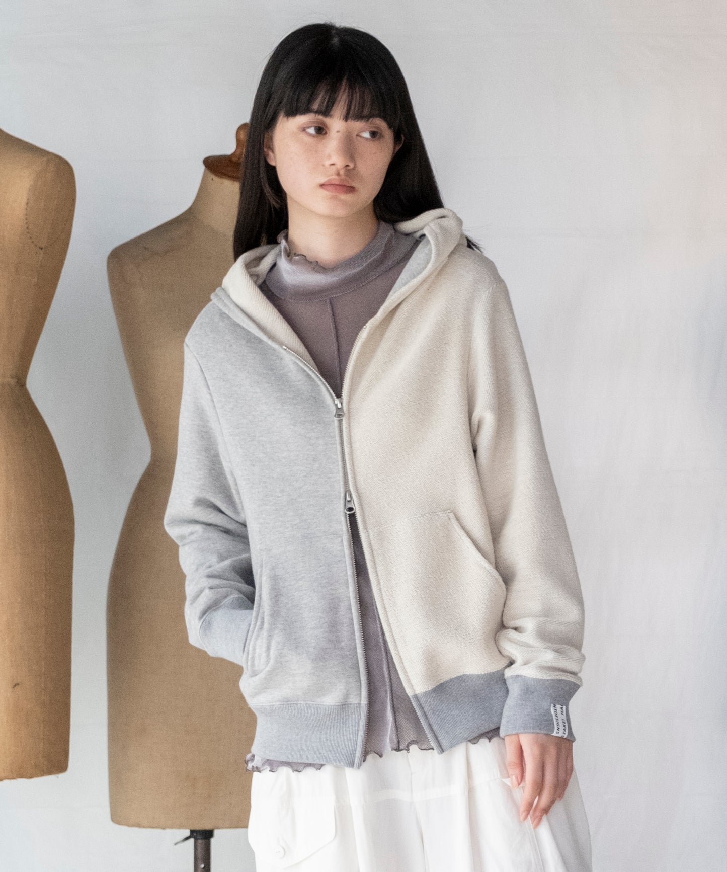 TWIST HOODIE / ツイストフーディ
