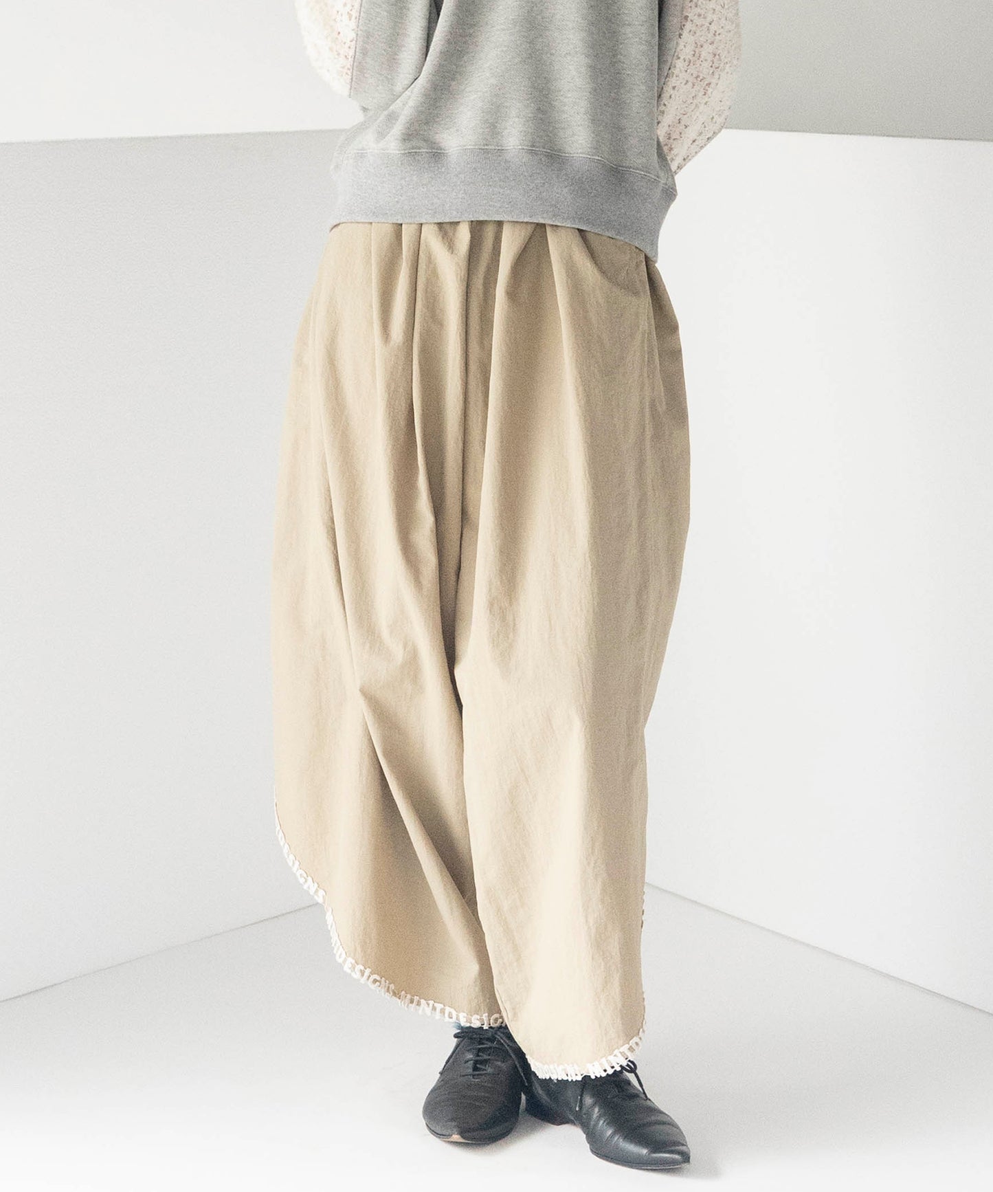 LACE OVAL PANTS