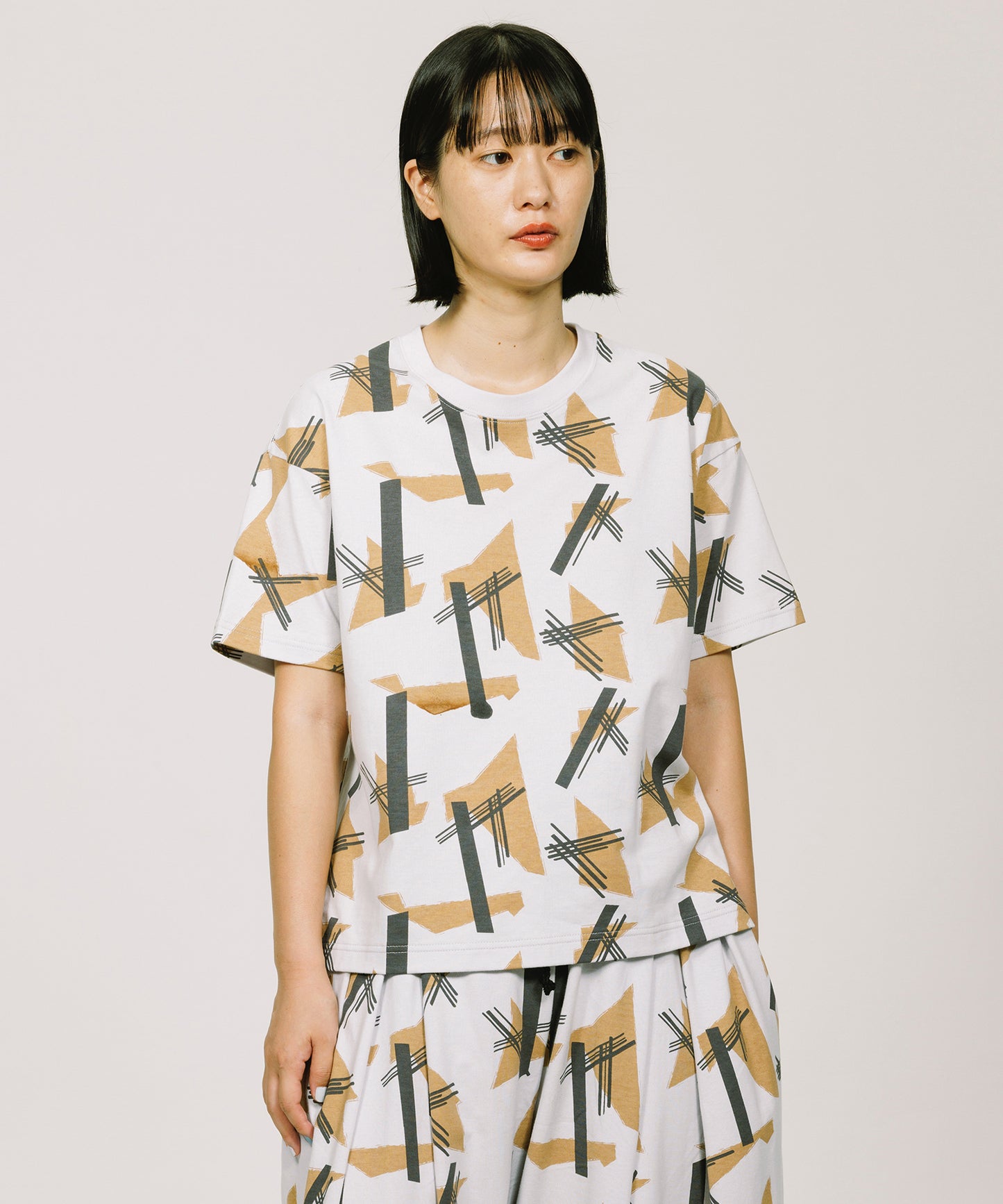 コンポジションTシャツ