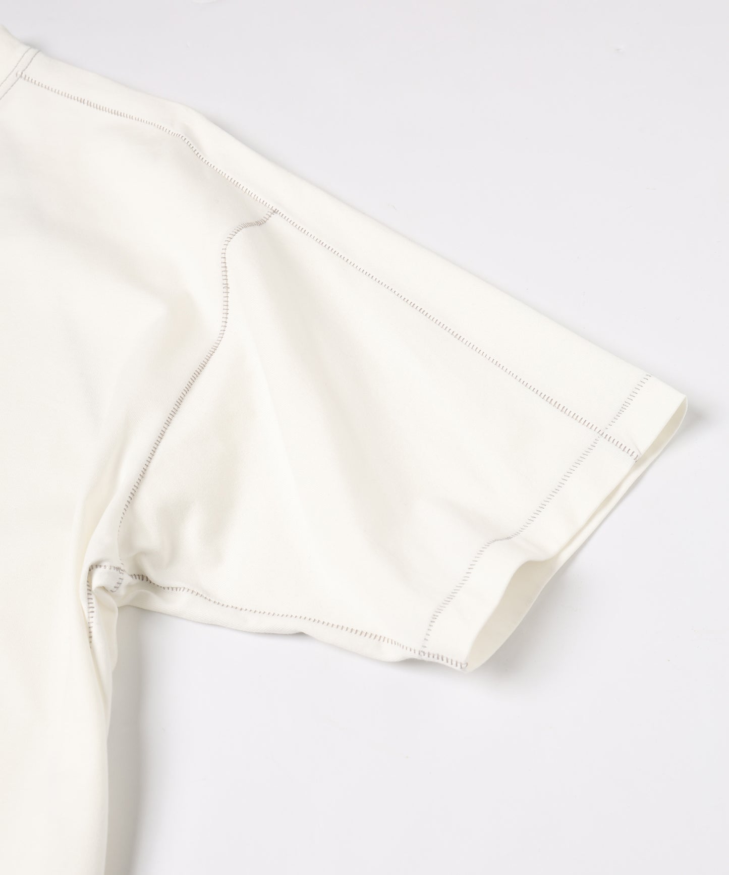 GUERNIKA PRINTED T-SHIRT