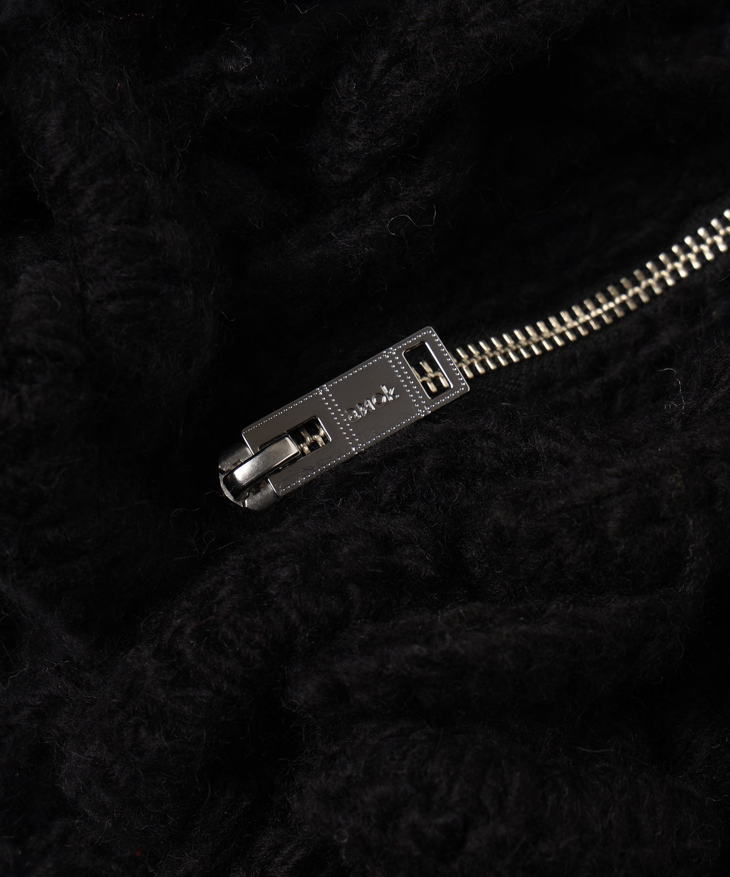 CHAIN KNIT BAG