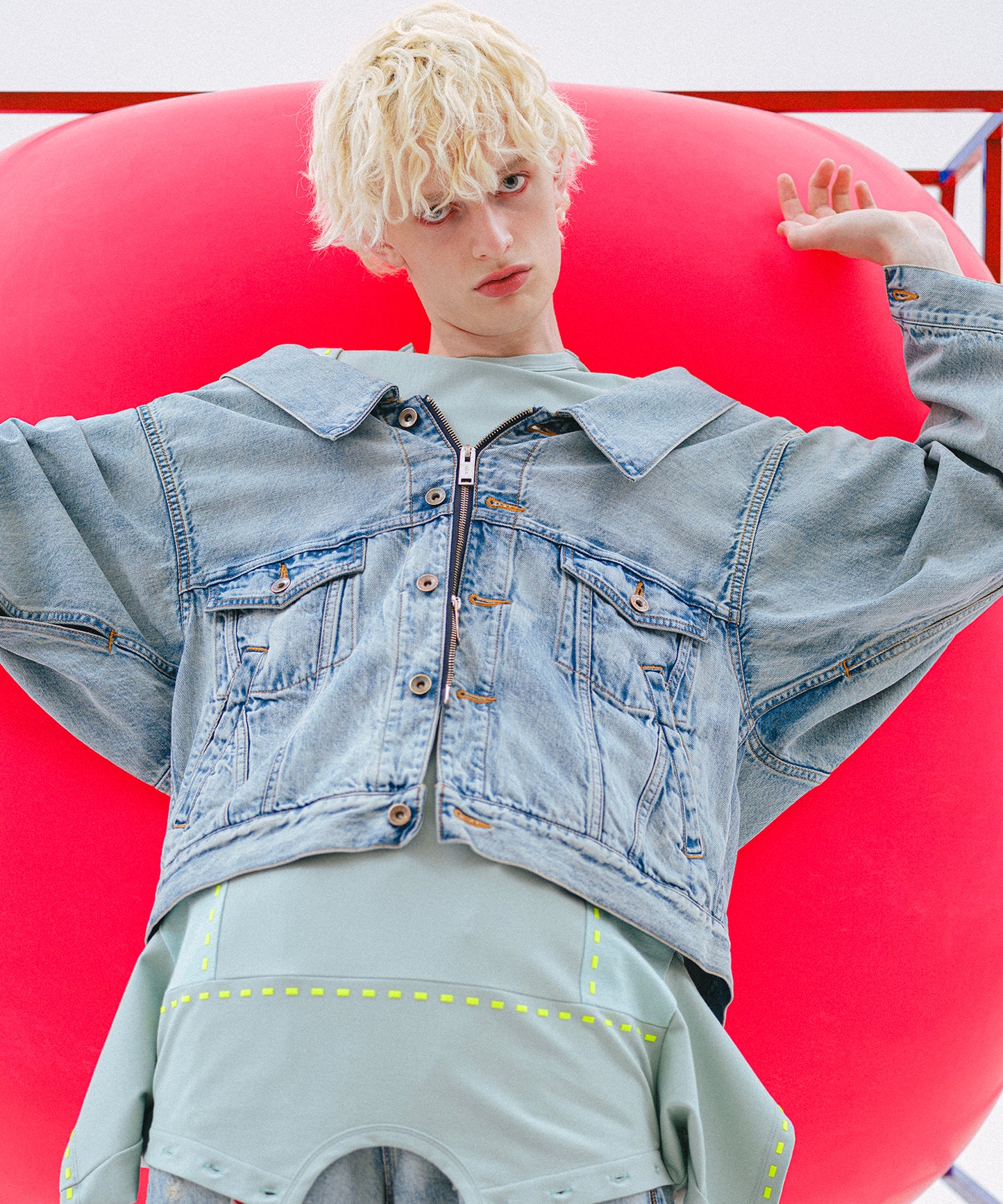 TWO-IN-ONE DENIM JACKET