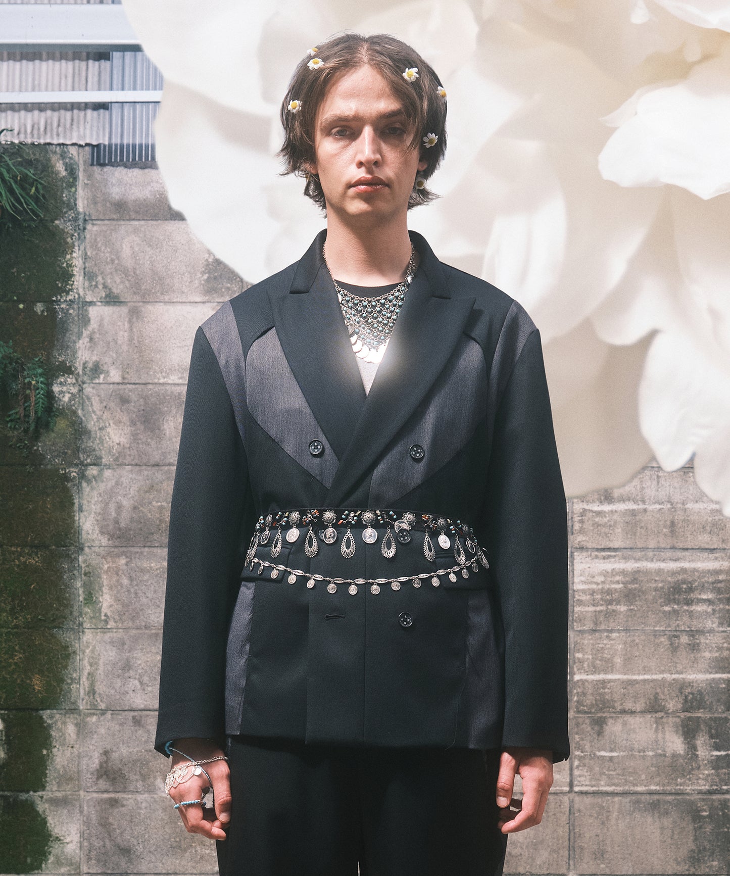 CUT-OUT JACKET