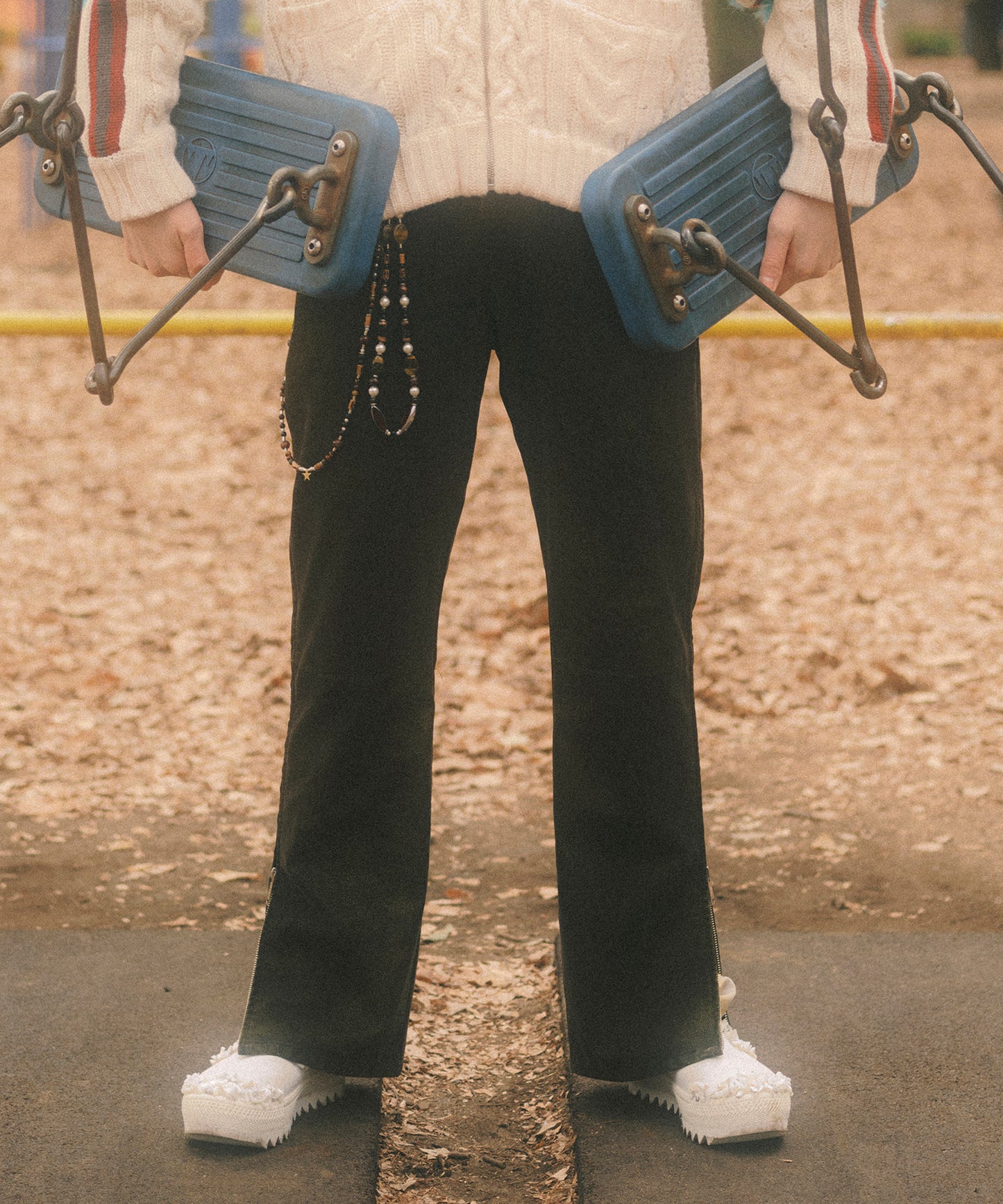 FLOCKING ECO LEATHER PANTS【8月下旬】
