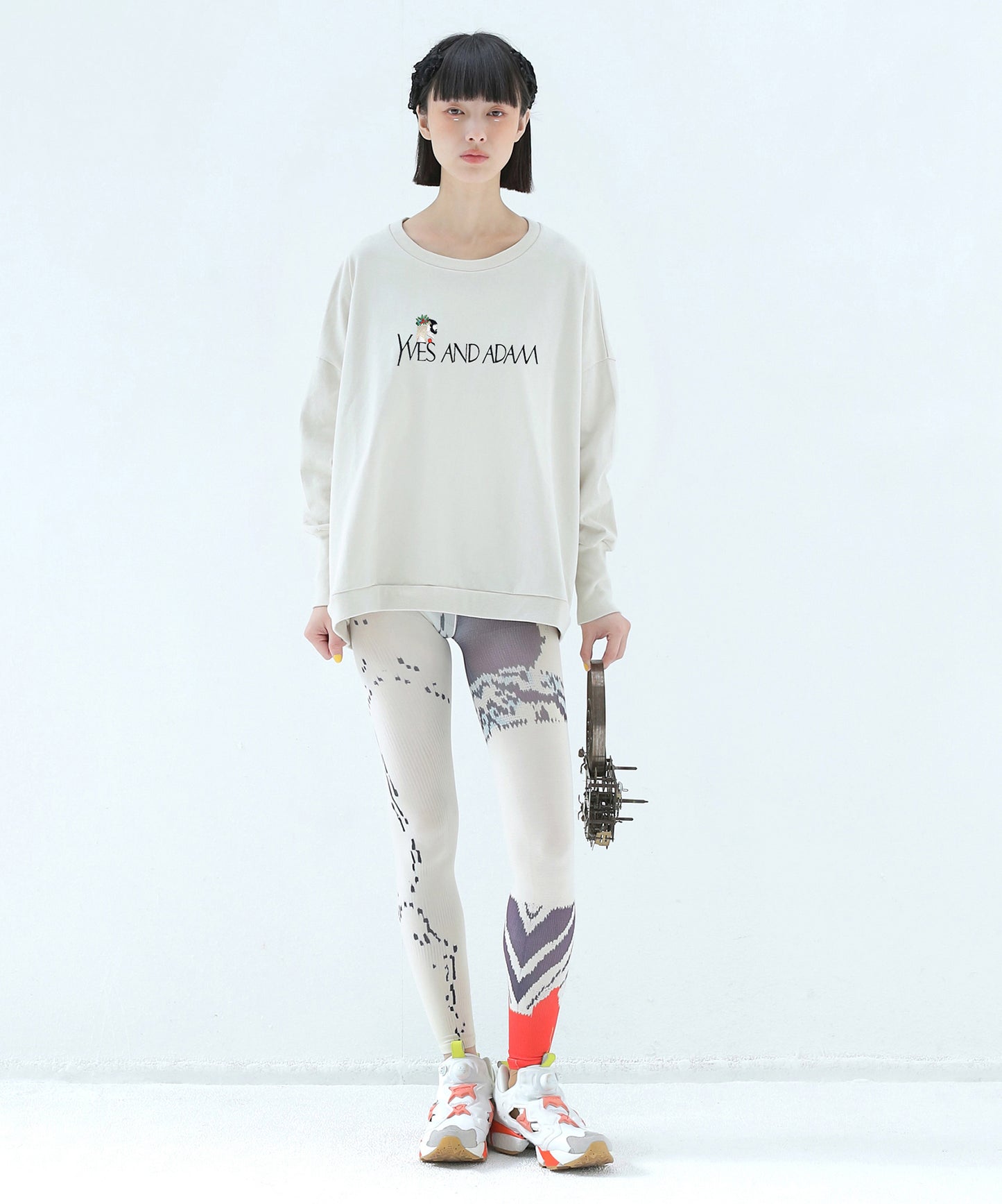 YVES AND ADAM Wide Pullover