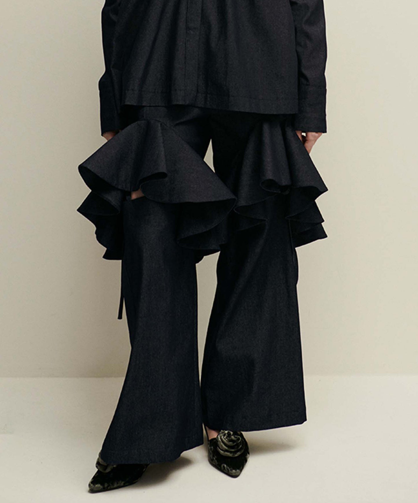 66℃ pants