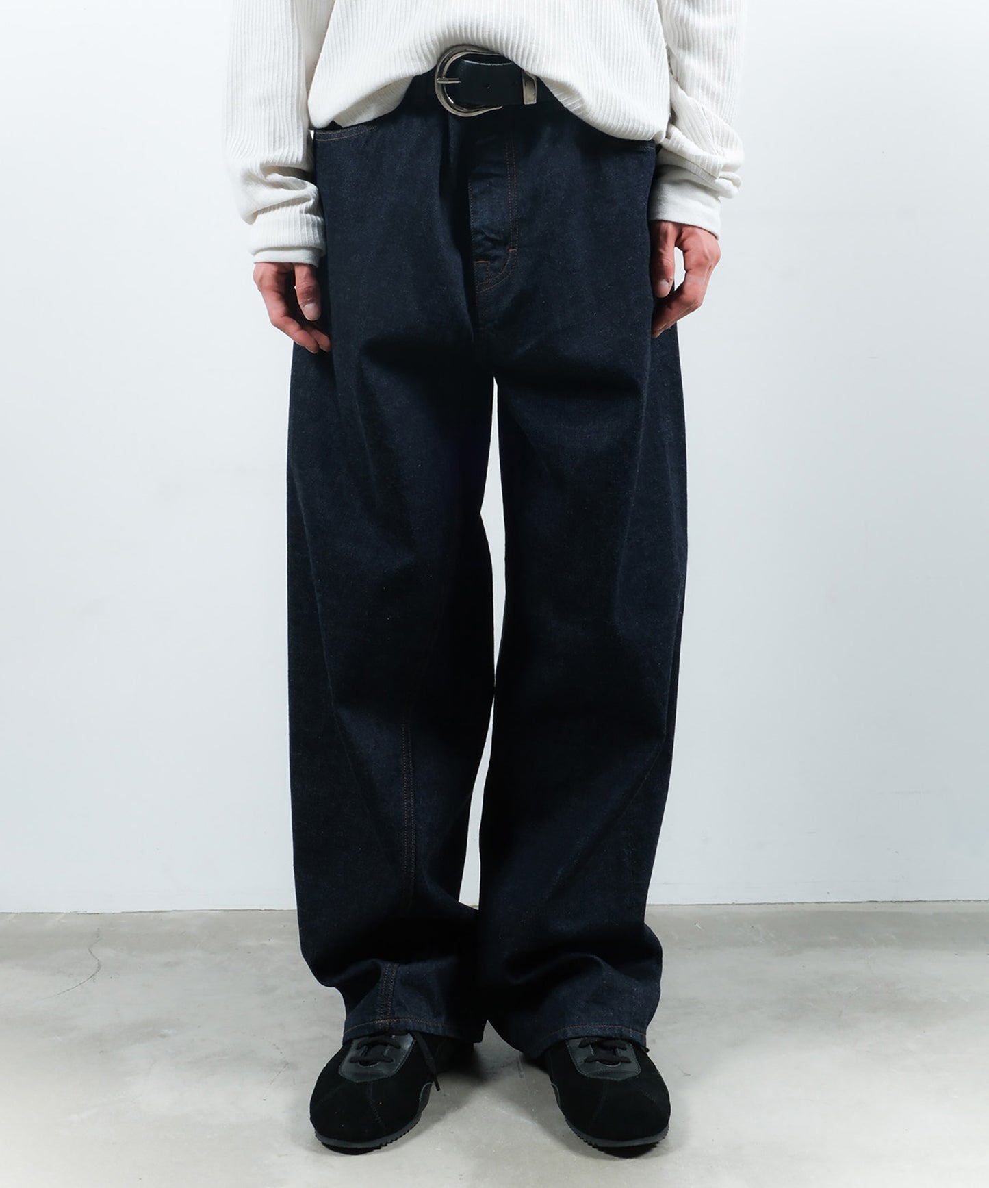 TWIST DENIM PANTS